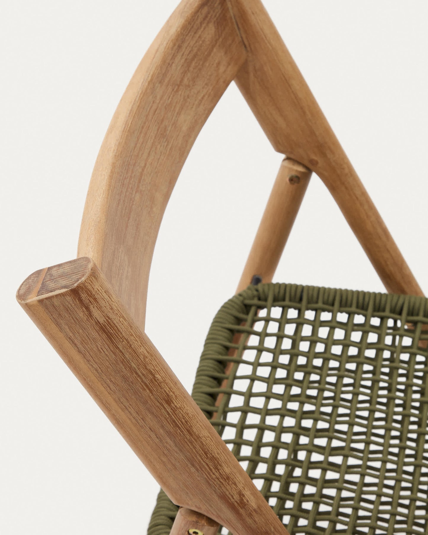 Sedia pieghevole Dandara in legno massiccio di acacia e struttura in acciaio con corda verde