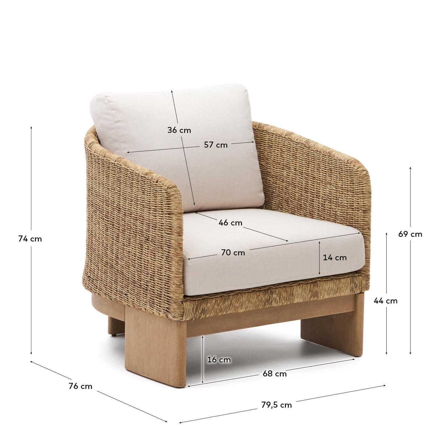 Poltrona Xoriguer in rattan sintetico e legno massiccio di eucalipto