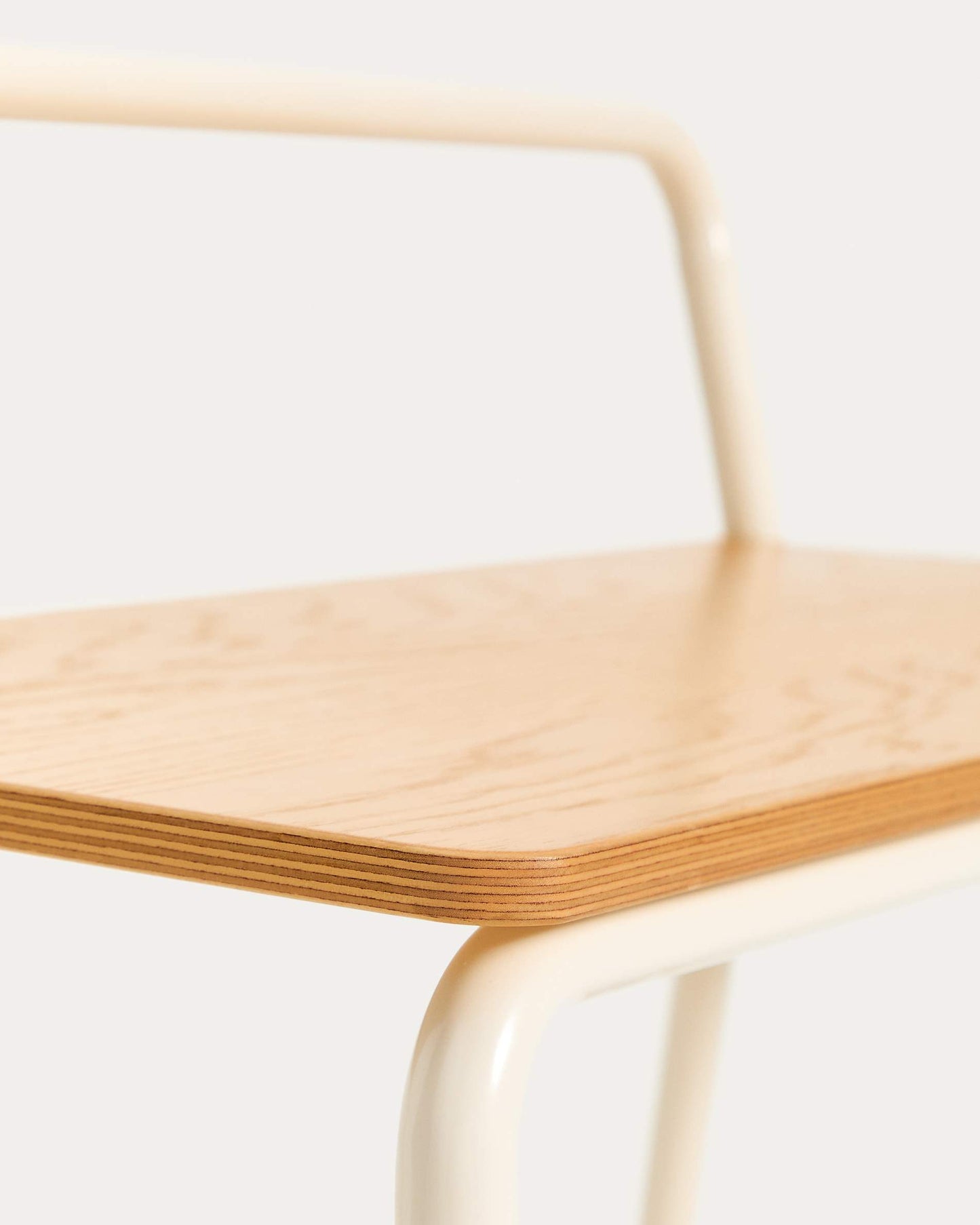 Panchina Tinn in impiallacciatura di frassino e struttura in metallo beige 75 cm