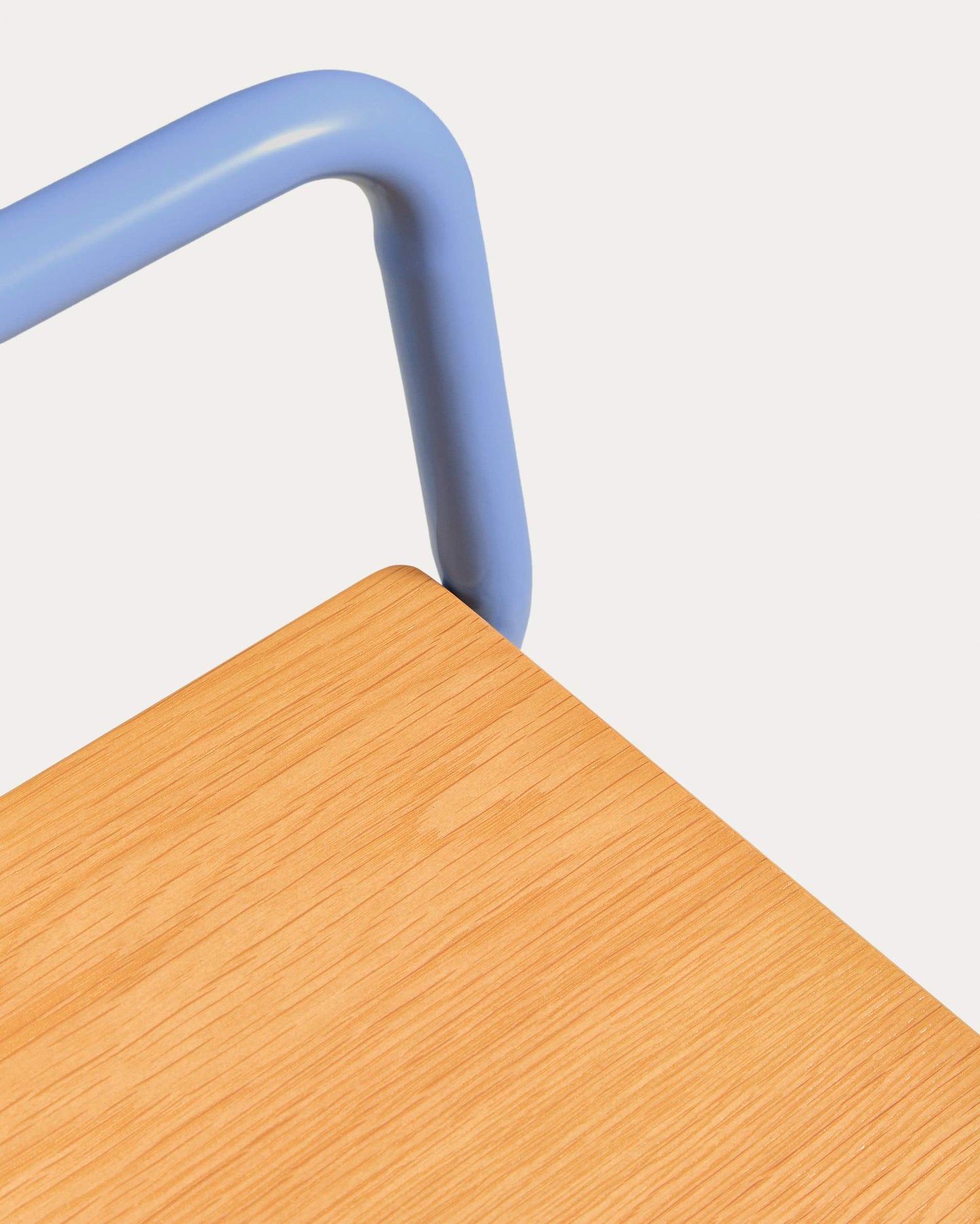 Panchina Tinn in impiallacciatura di frassino e struttura in metallo blu 75 cm