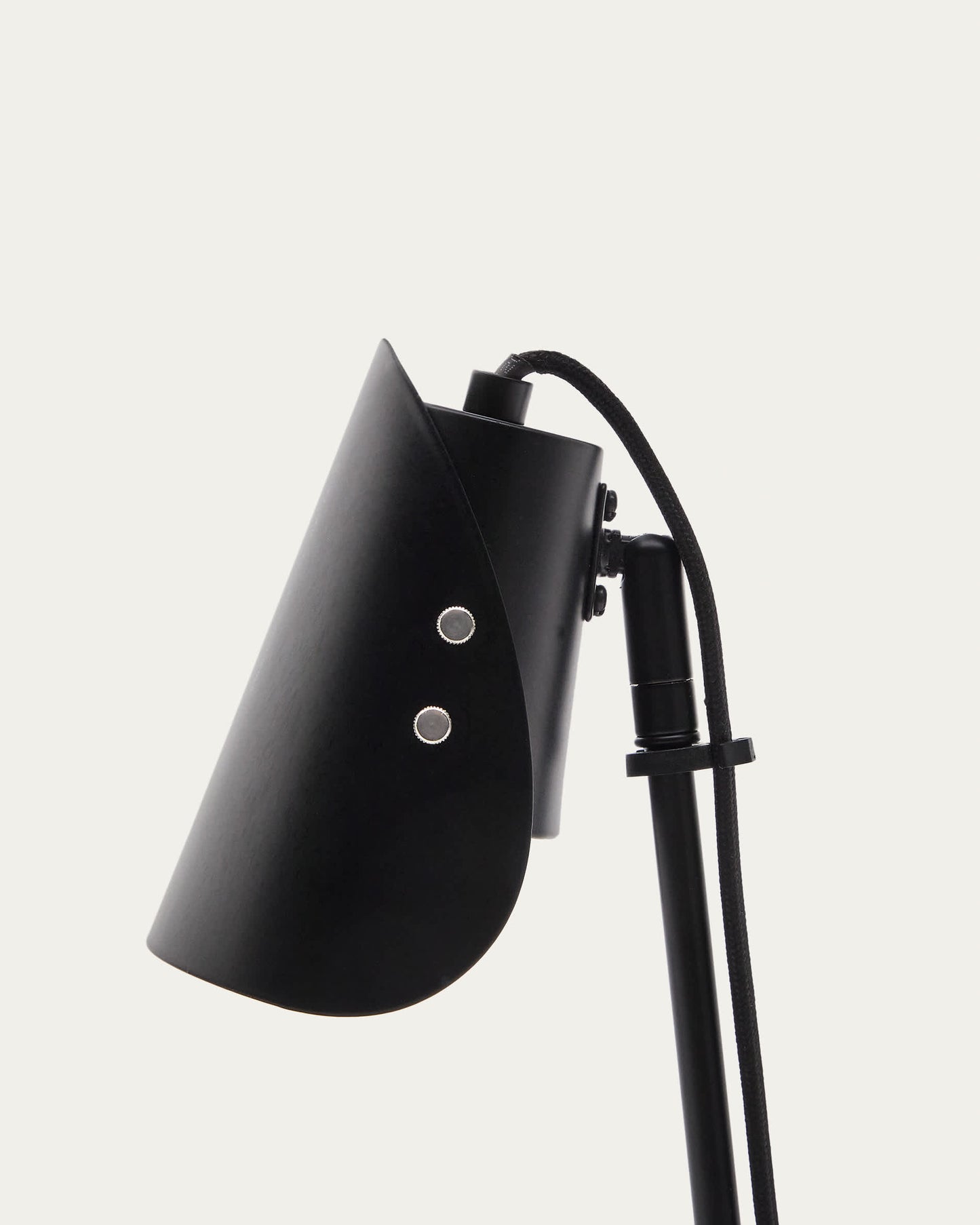 Lampada da tavolo Jula con morsetto in metallo nero