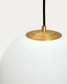 Lampada da soffitto Brisia in metallo con finitura in ottone spazzolato e 1 sfera in vetro satinato Ø30 cm