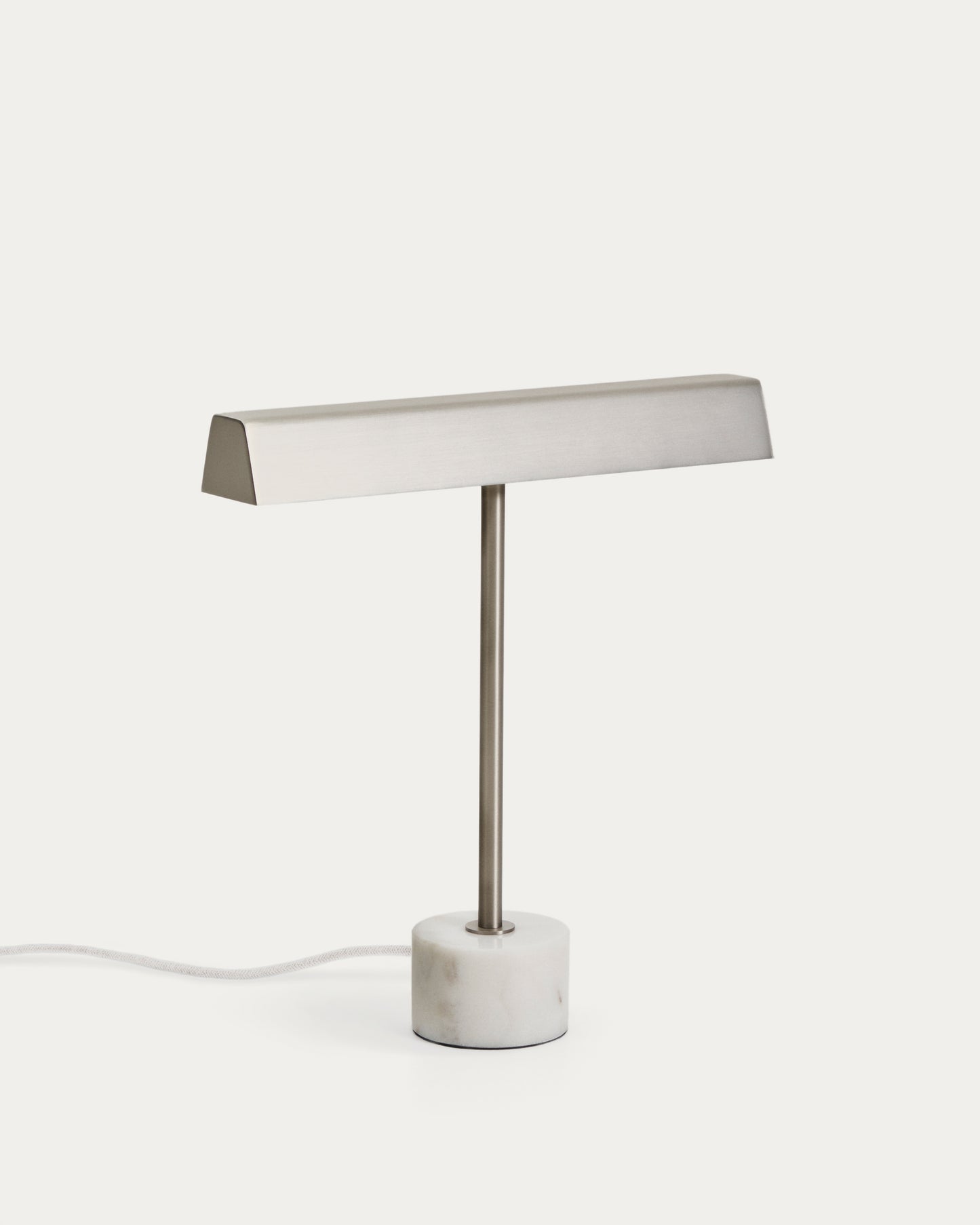 Lampada da tavolo Lynor in metallo spazzolato con base in marmo bianco