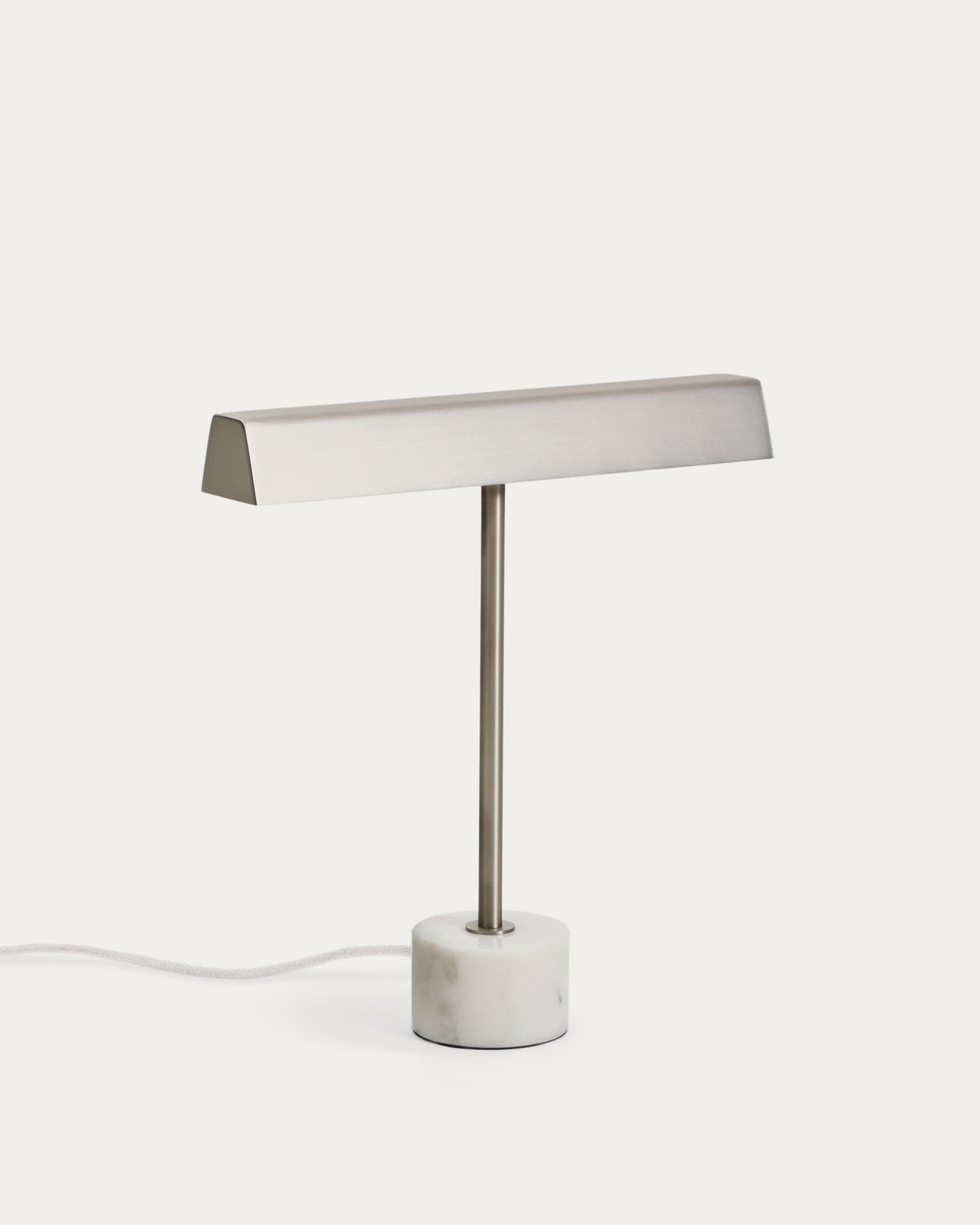 Lampada da tavolo Lynor in metallo spazzolato con base in marmo bianco