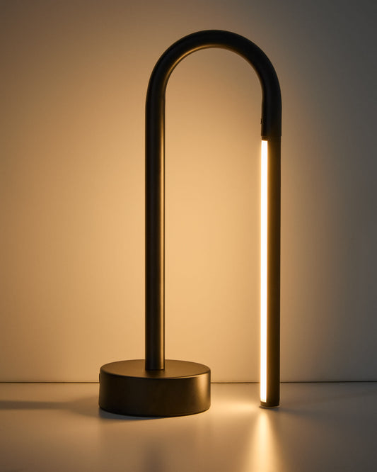 Lampada da tavolo portatile Bow in alluminio nero