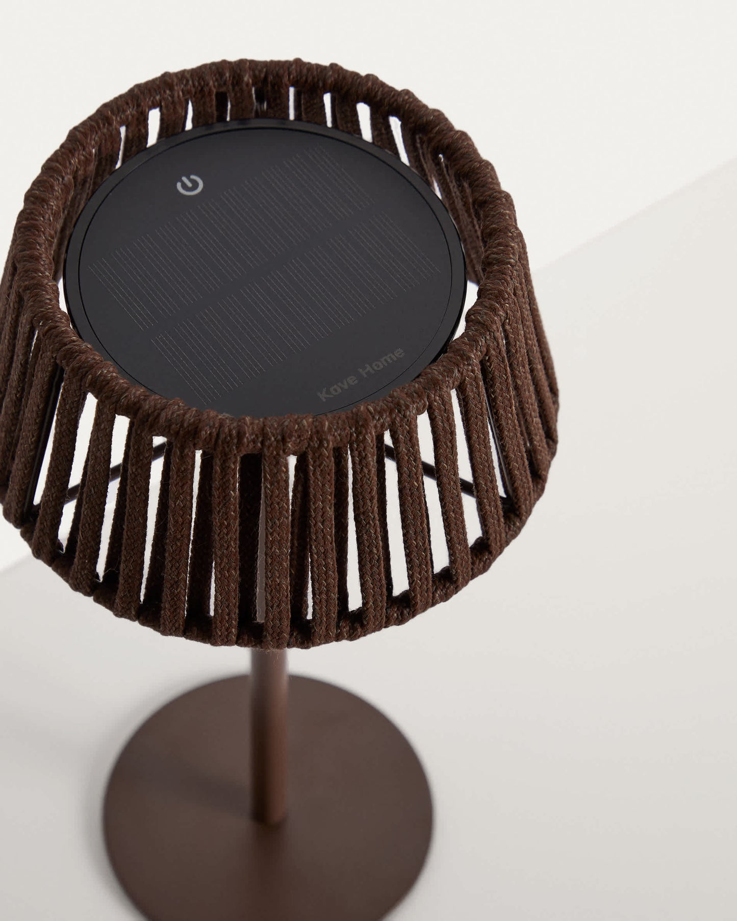 Lampada da tavolo solare per esterni Aldet in corda piatta con base in metallo marrone