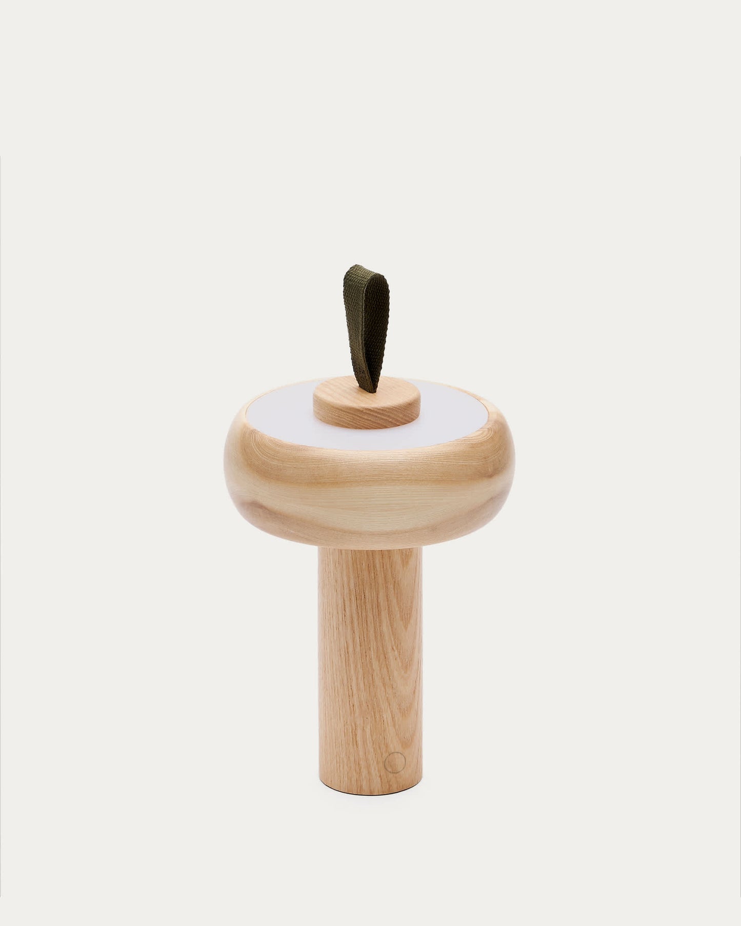Lampada da tavolo portatile Luba in legno di frassino e maniglia in cotone verde