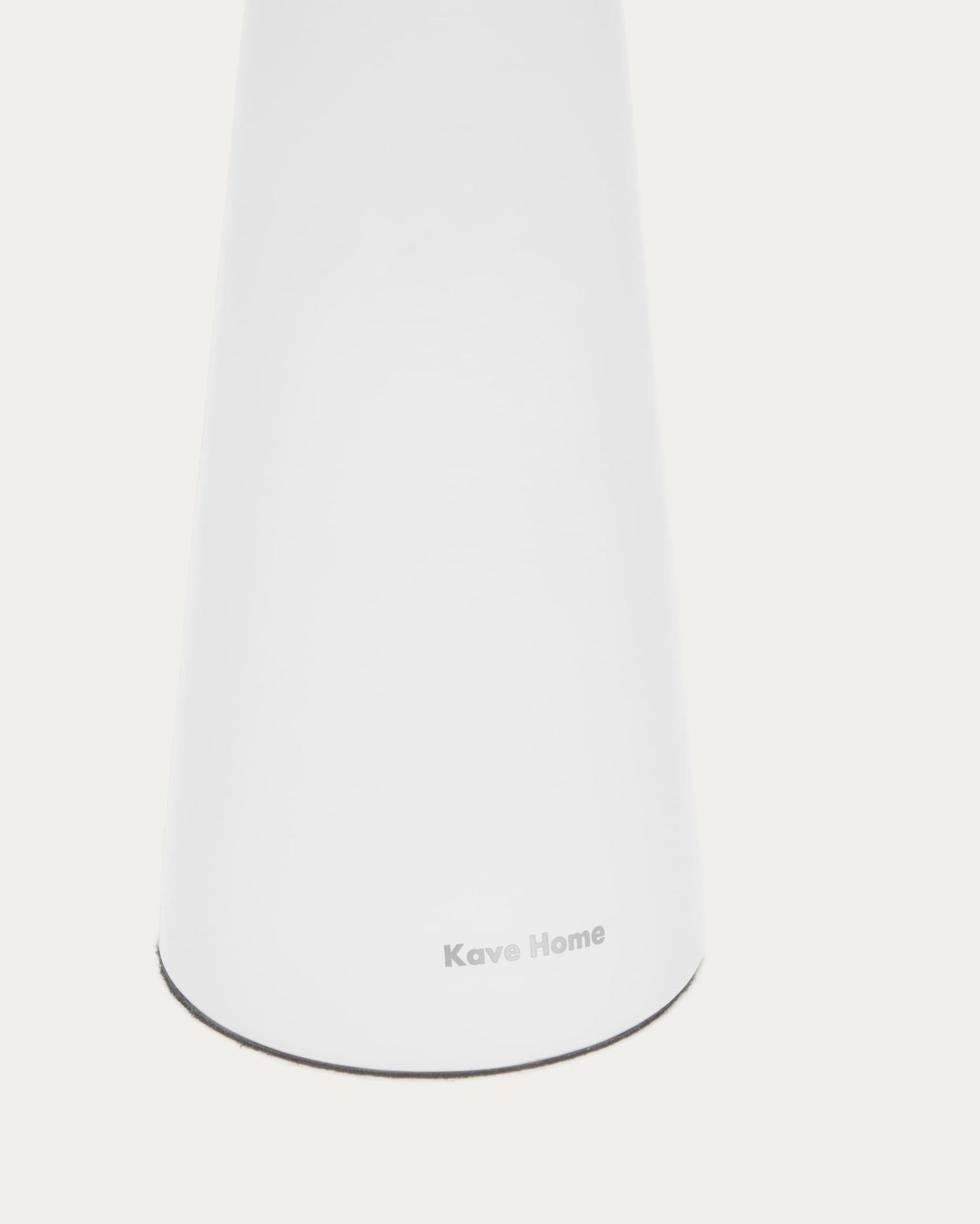 Lampada da tavolo piccola da esterni Arenys in metallo con finitura in bianco