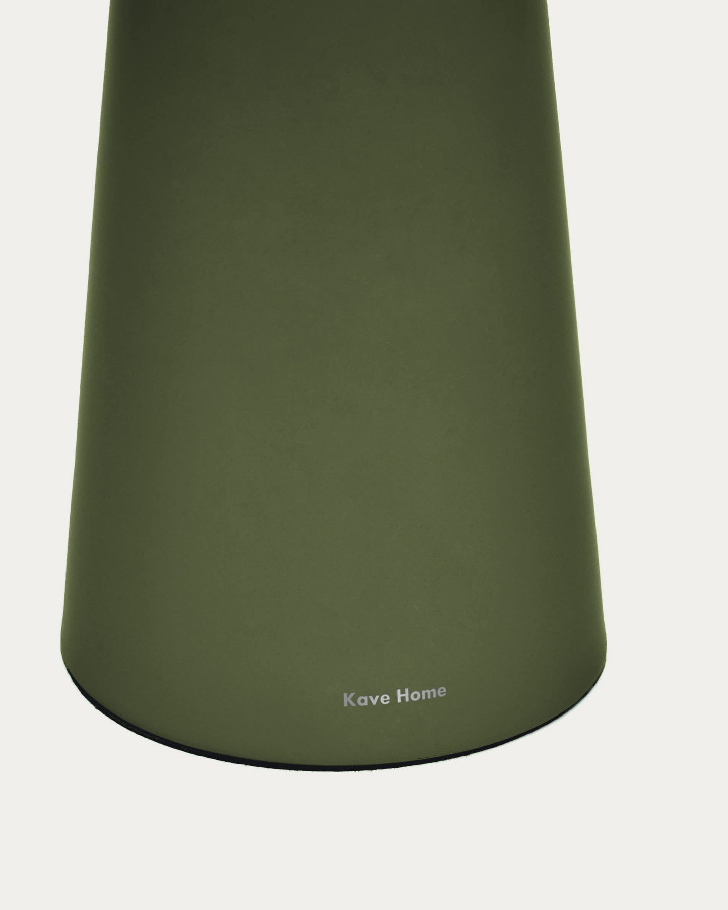 Lampada da tavolo grande da esterni Arenys in metallo con finitura in verde