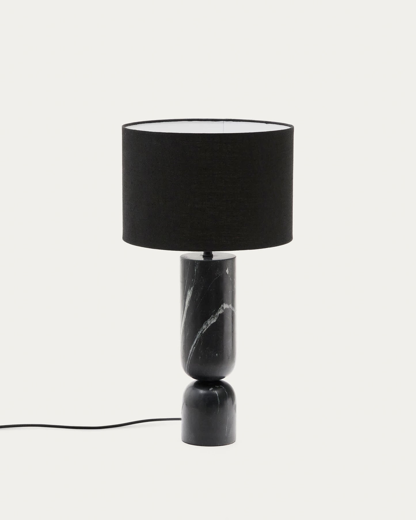 Lampada da tavolo Vex in marmo nero con paralume in lino nero