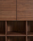 Credenza alta Norlen 4 ante in impiallacciato di noce 100 x 163 cm