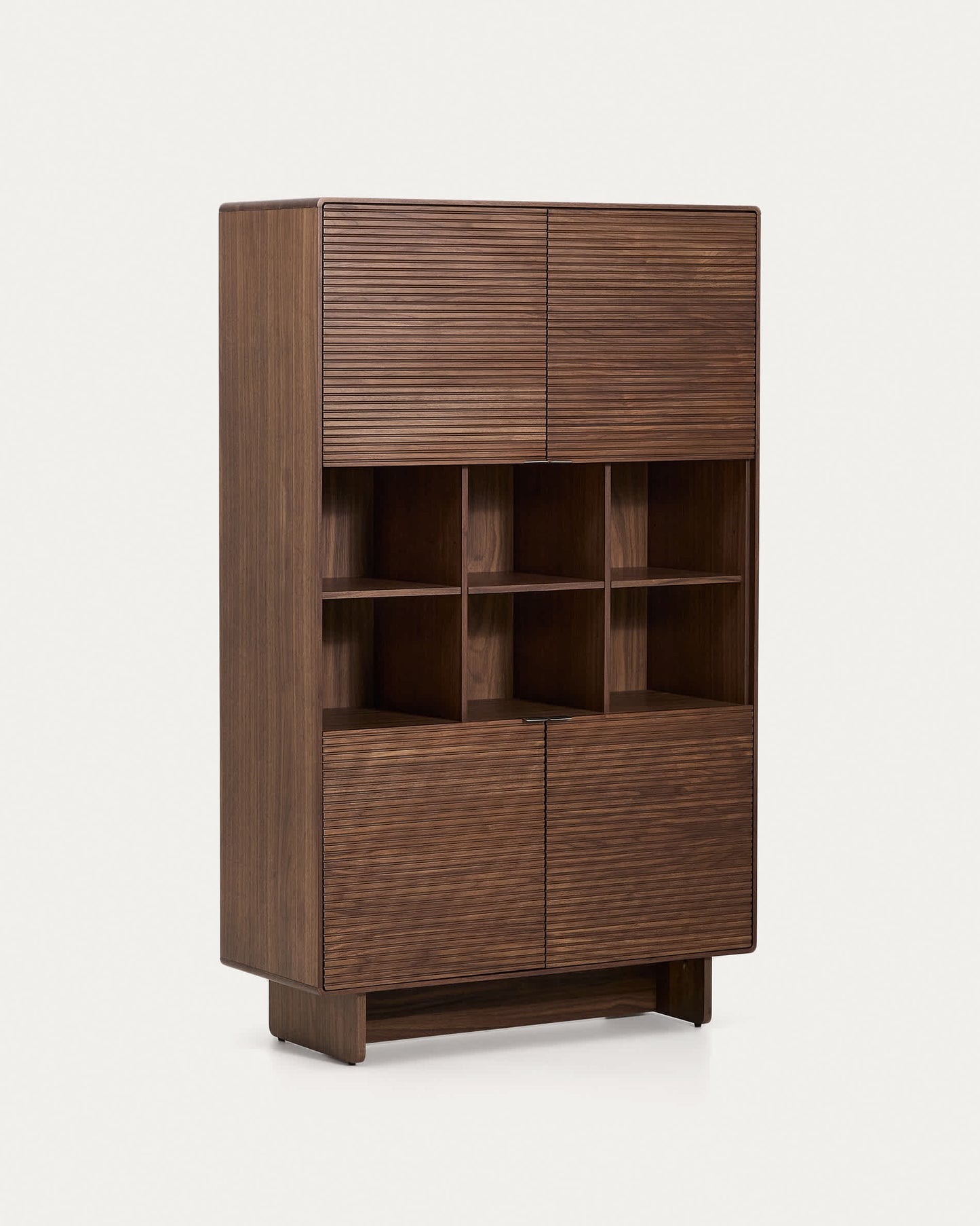 Credenza alta Norlen 4 ante in impiallacciato di noce 100 x 163 cm