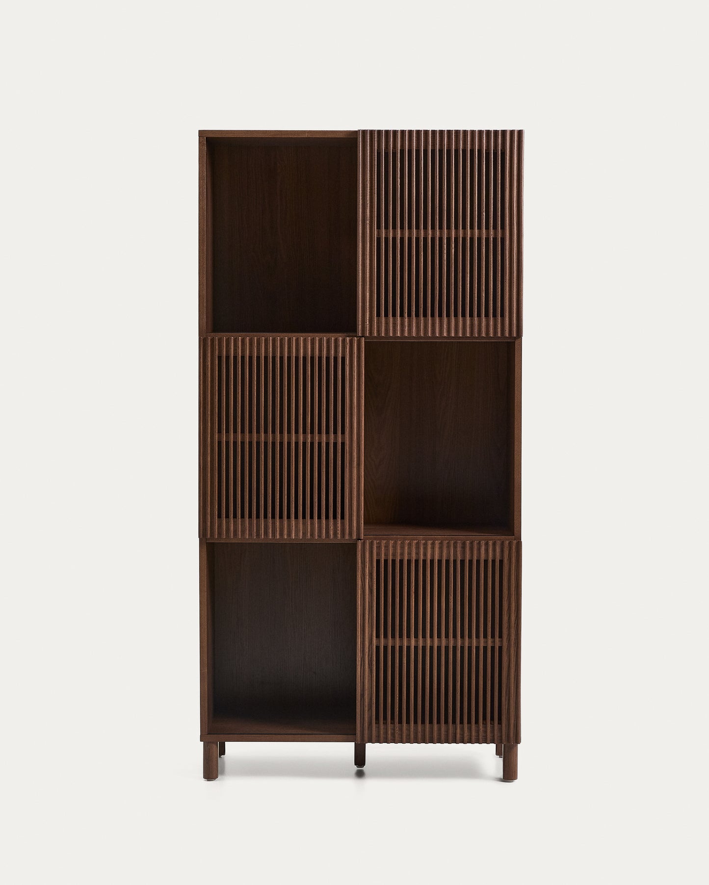 Scaffalatura Beyla in impiallacciato e legno massiccio di frassino con finitura noce 84,5 x 170 cm