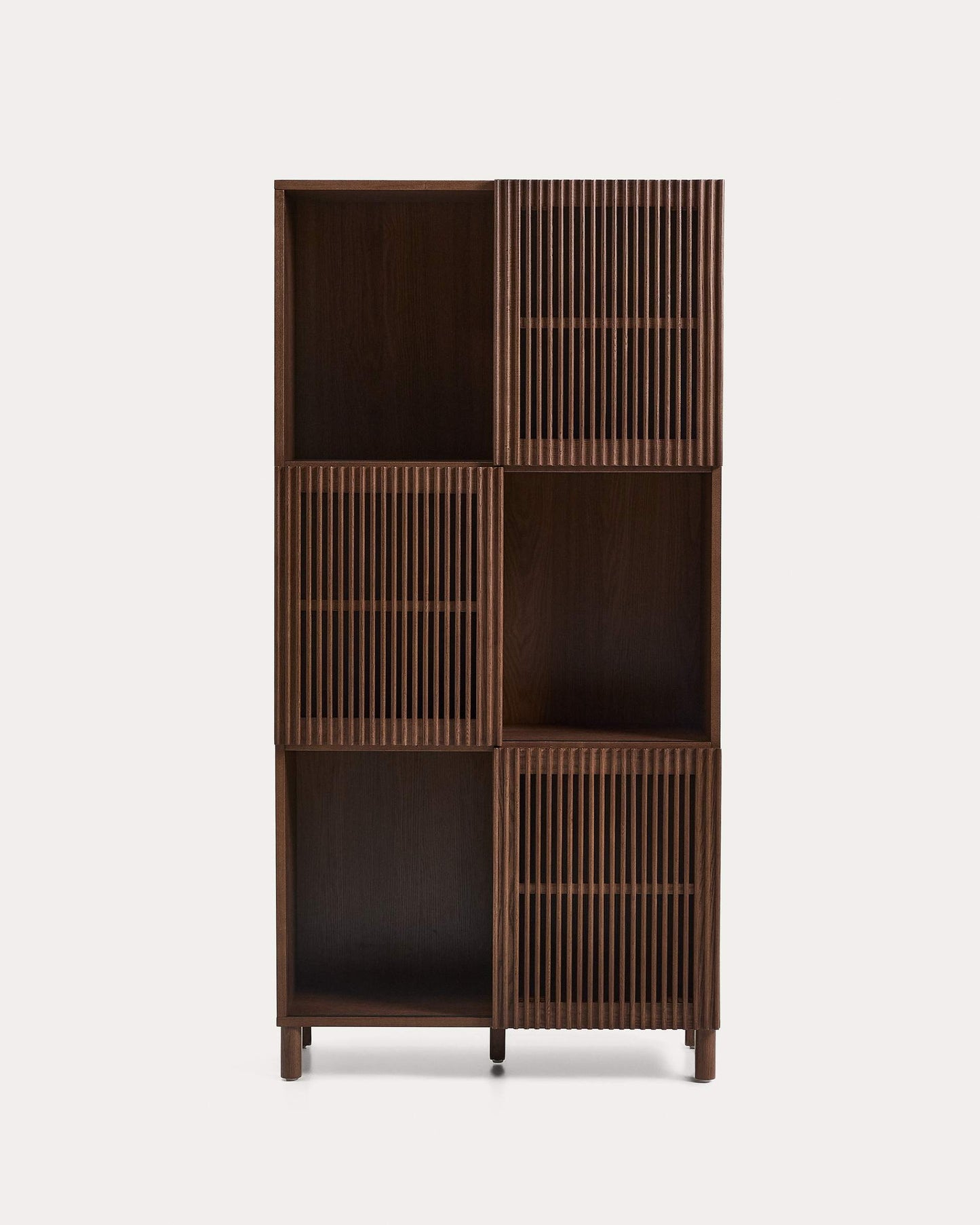 Scaffalatura Beyla in impiallacciato e legno massiccio di frassino con finitura noce 84,5 x 170 cm