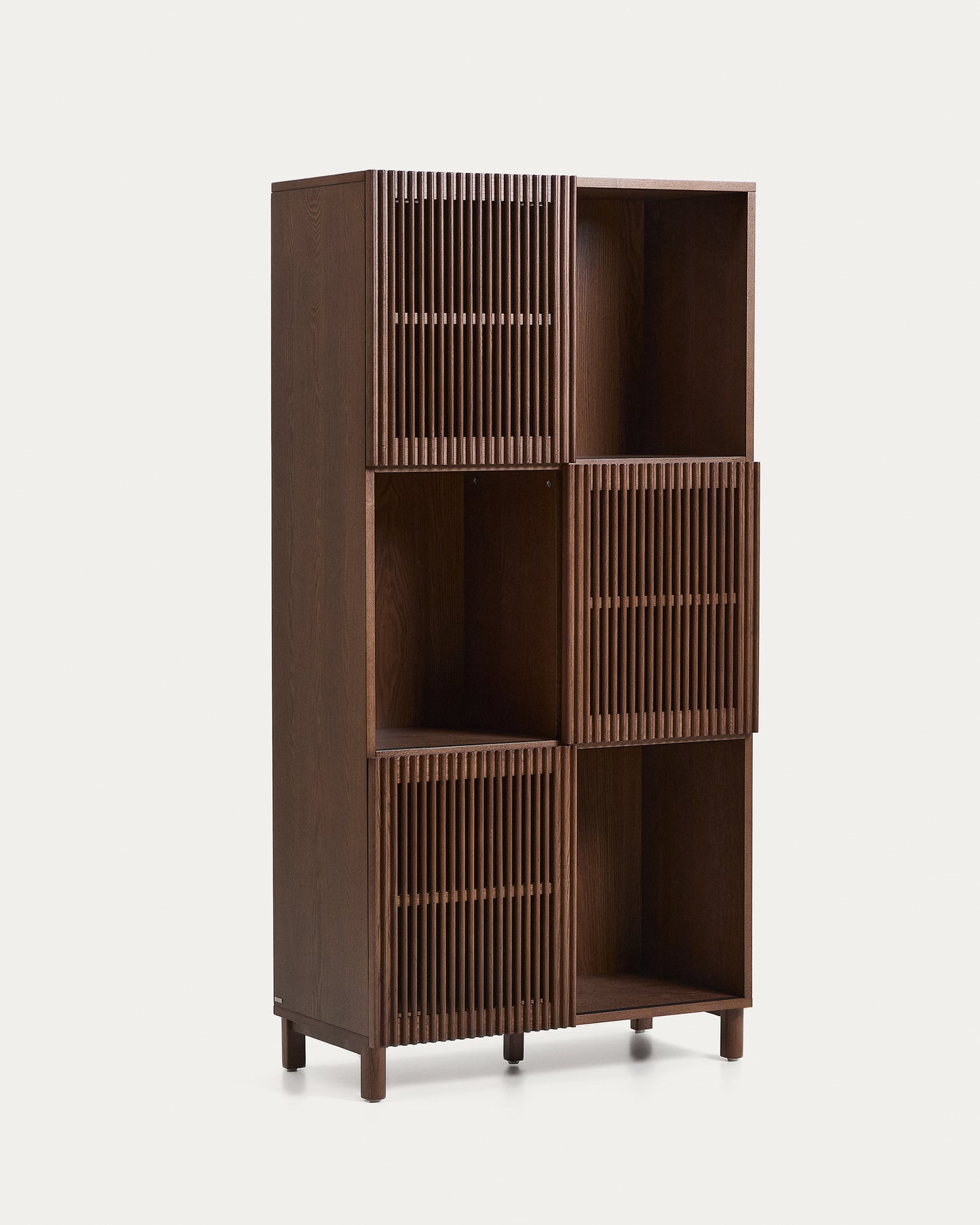 Scaffalatura Beyla in impiallacciato e legno massiccio di frassino con finitura noce 84,5 x 170 cm