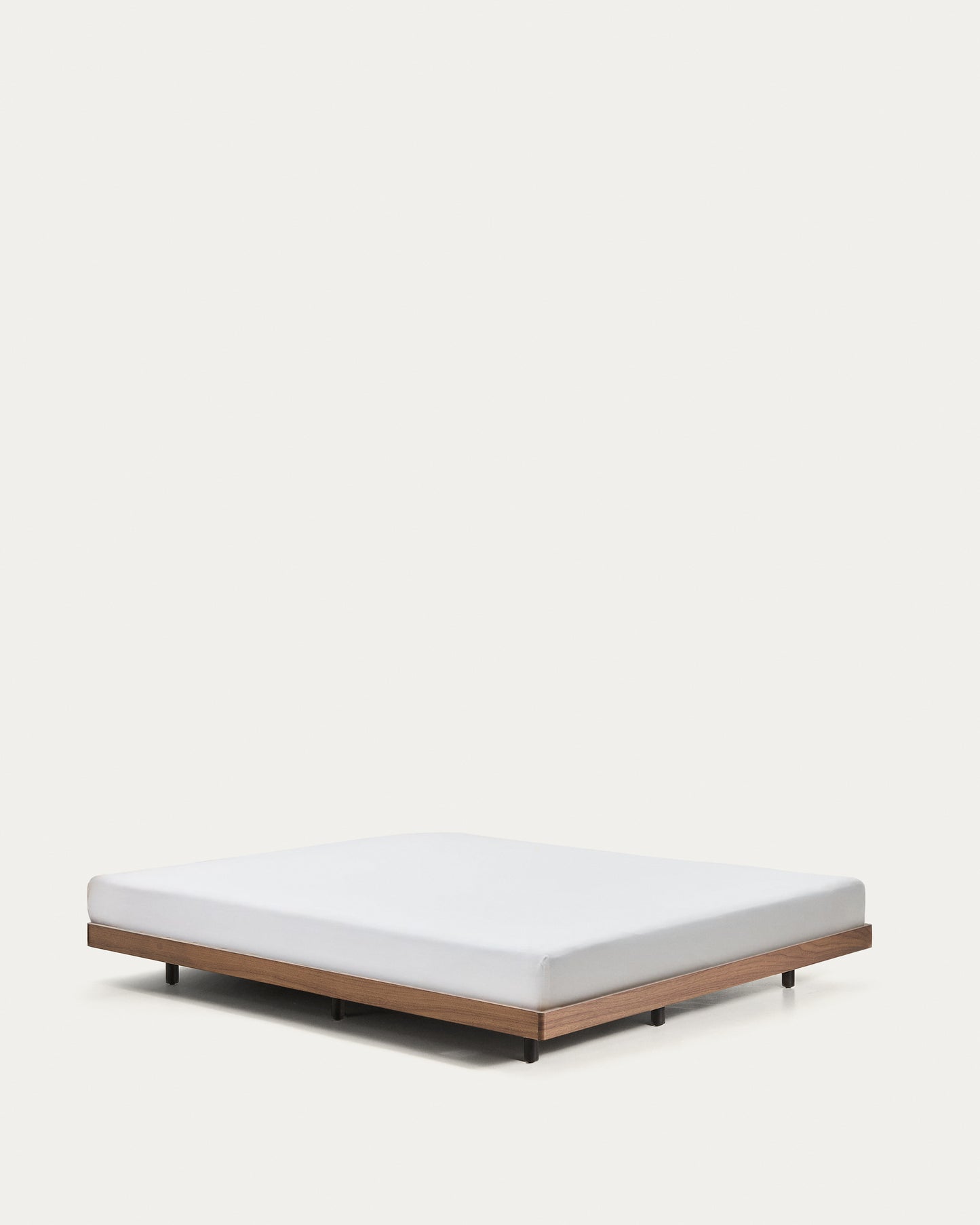 Base Norlen in impiallacciato di noce con finitura scura per materasso da 160 x 200 cm