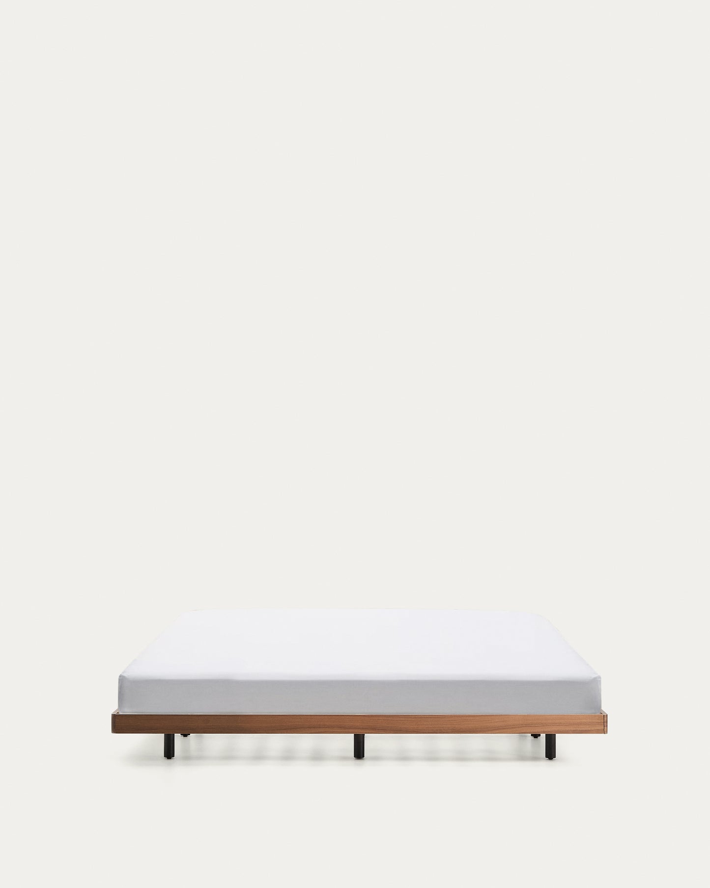 Base Norlen in impiallacciato di noce con finitura scura per materasso da 160 x 200 cm