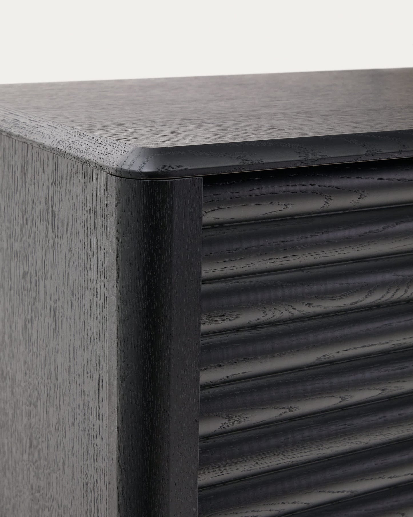 Credenza alta Lenon 4 ante legno massello e impiallacciatura di rovere nero 105x144 cm