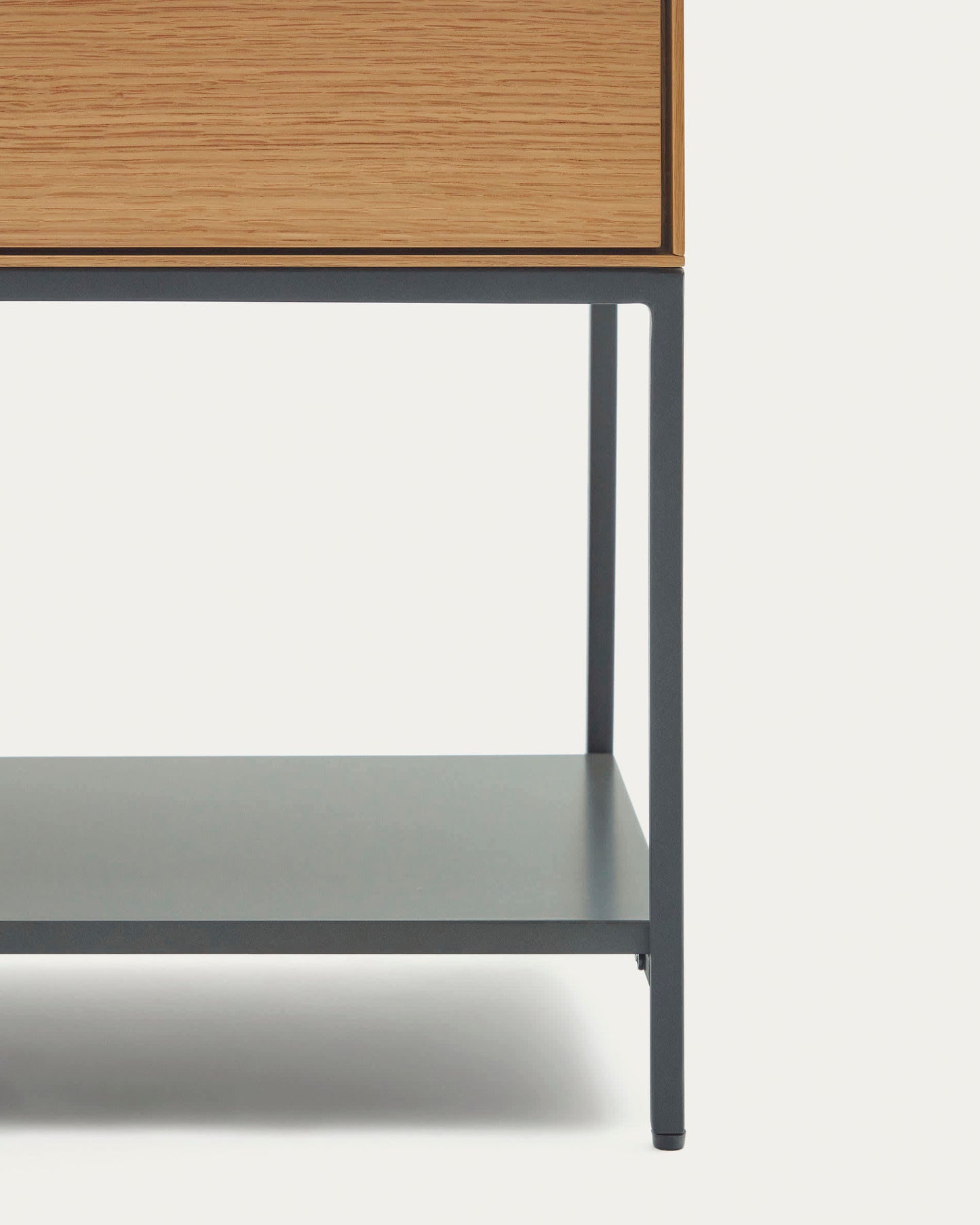 Credenza Vedrana 2 ante impiallacciate rovere e gambe in acciaio nero 97,5 x 80 cm