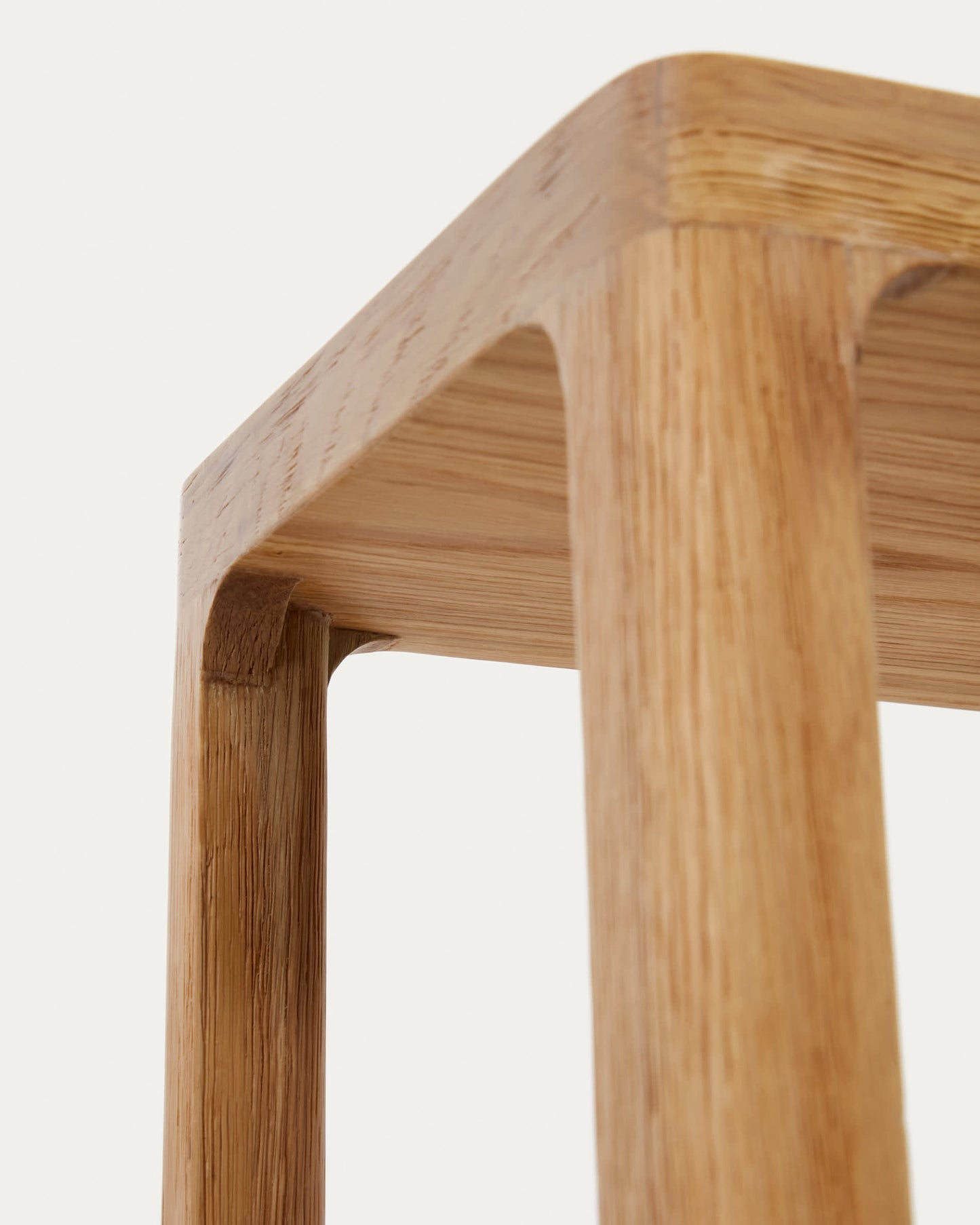 Libreria Maymai con struttura in legno massiccio di rovere 90 x 193 cm