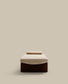 Chaise-longue Topaz in ciniglia beige e legno massello di frassino finitura noce 200 cm FSC 100%