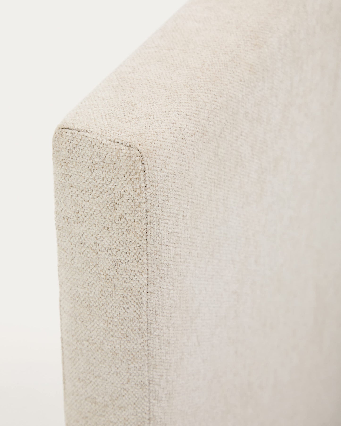 Letto con contenitore apribile Nahiri in ciniglia beige per materasso 150 x 200 cm