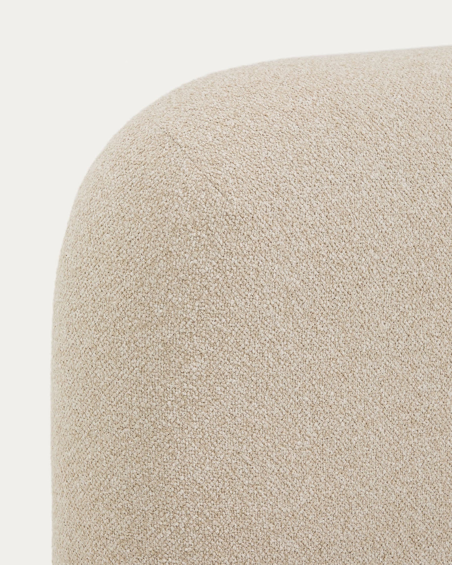 Letto sfoderabile Odina bouclé écru con gambe in frassino massiccio con finitura in tonalità naturale per materasso da 160 x 200 cm