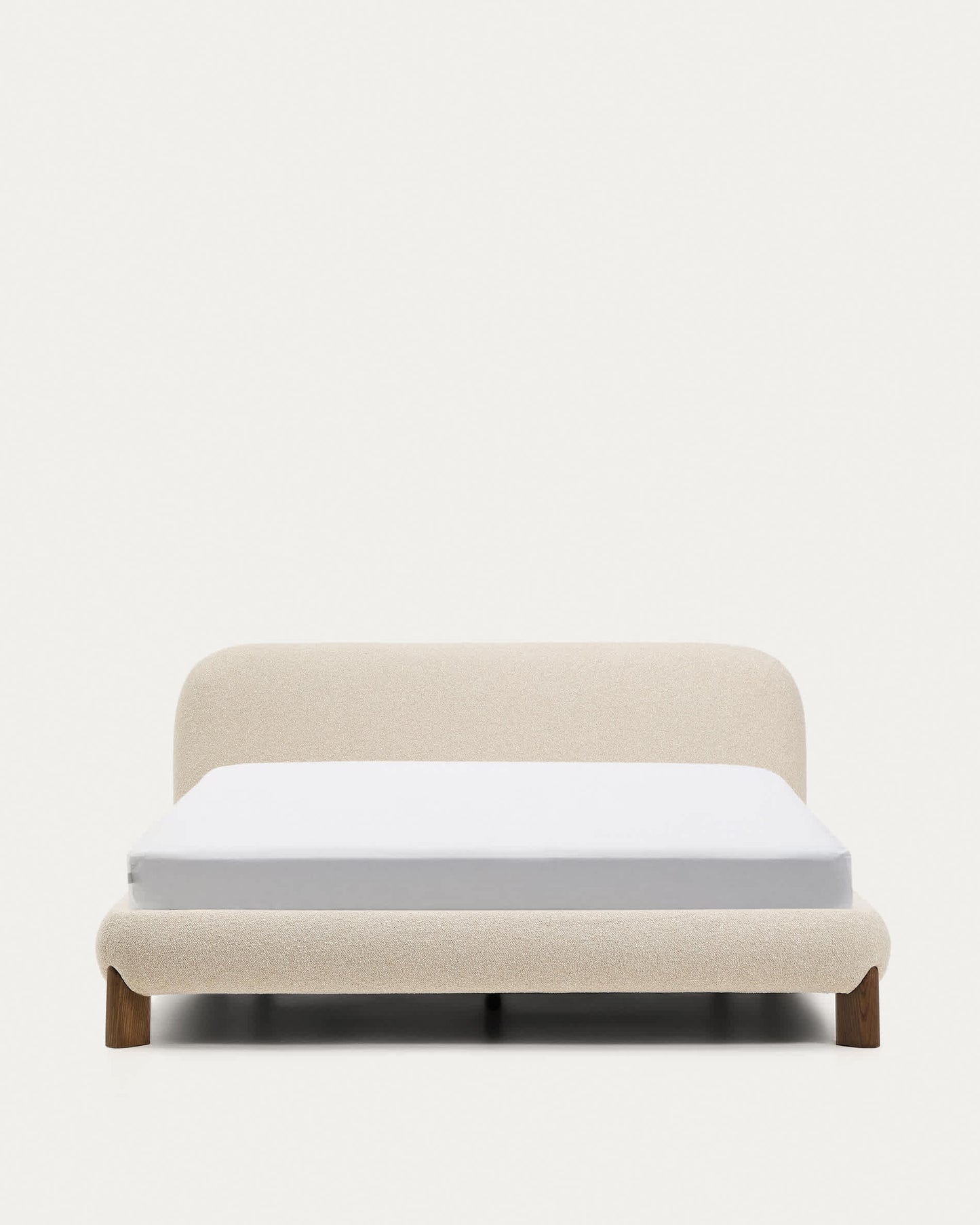 Letto sfoderabile Odina bouclé écru con gambe in frassino massiccio con finitura in noce per materasso da 160 x 200 cm