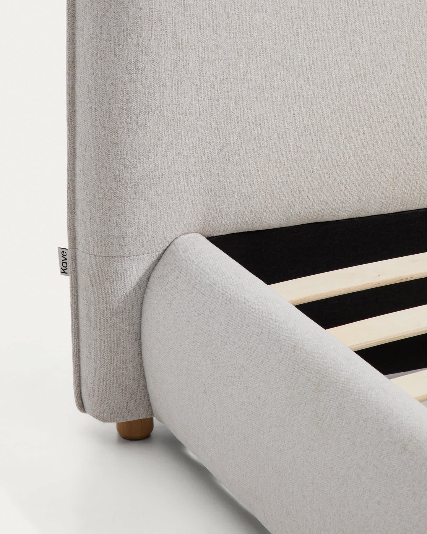 Letto Elerio in ciniglia écru per materasso da 160 x 200 cm