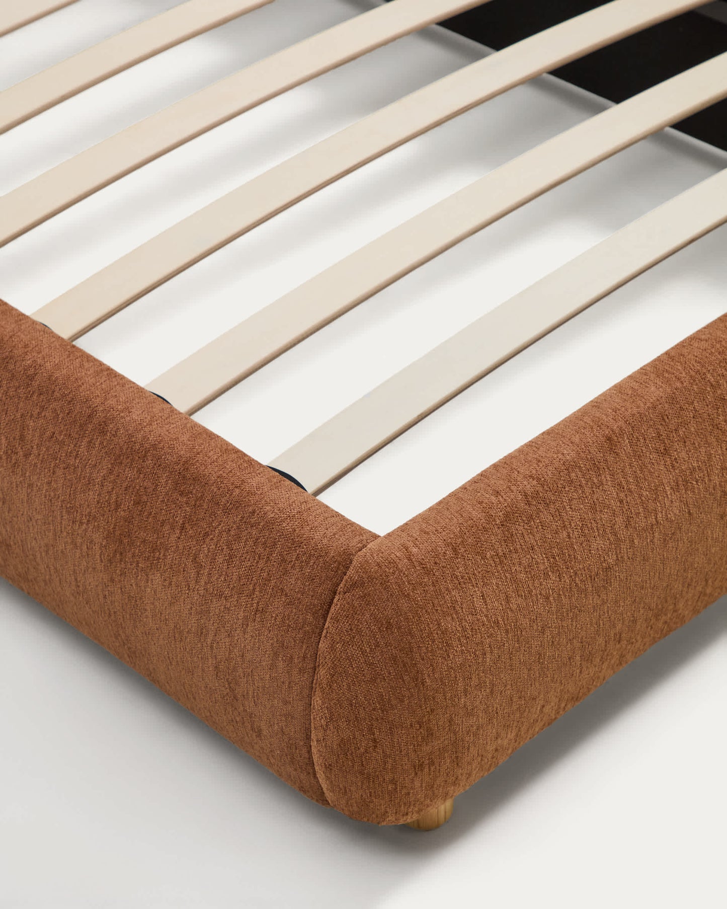 Letto Elerio in ciniglia rosso ramato chiaro per materasso da 90 x 200 cm