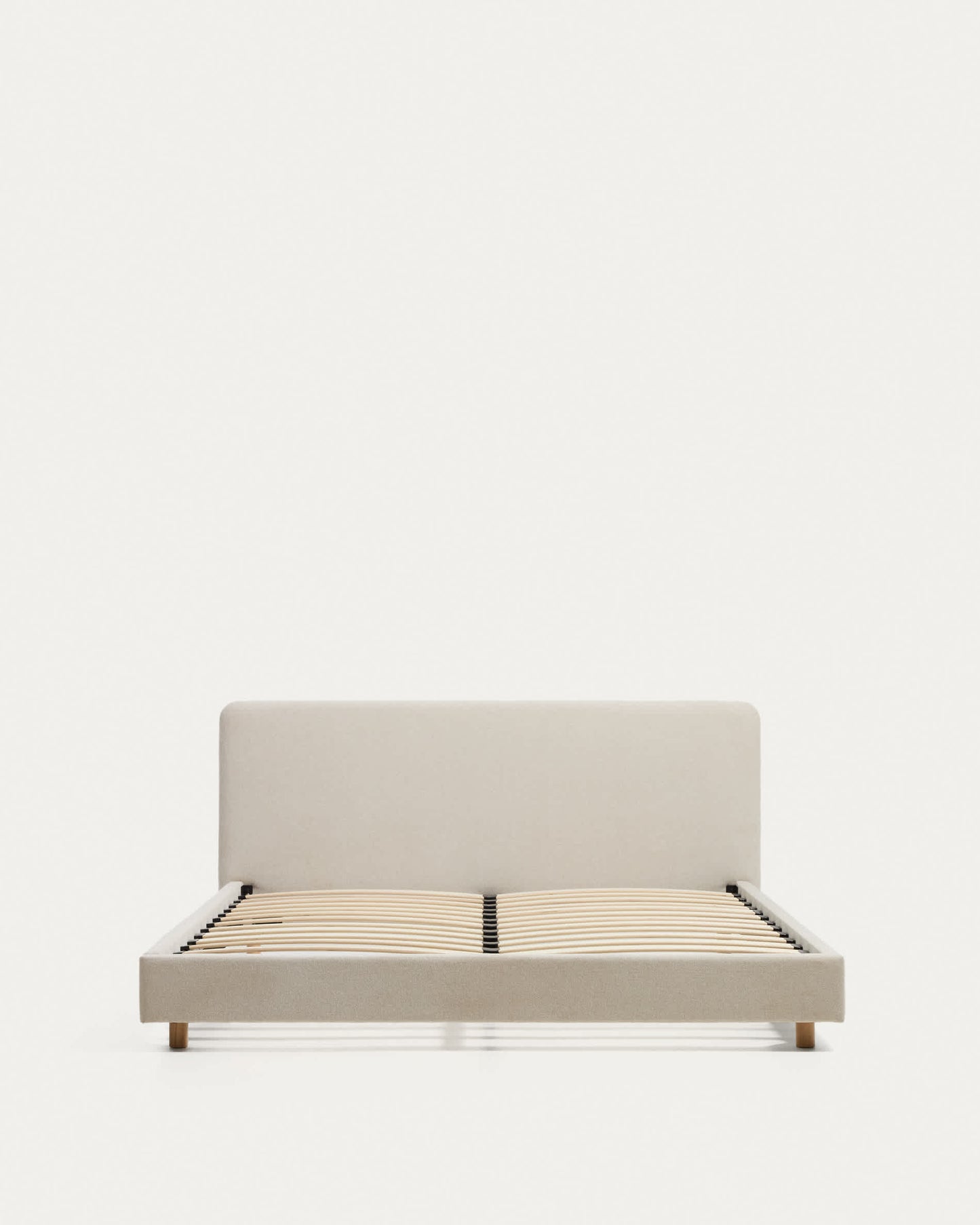 Letto Selven in ciniglia beige per materasso da 150 x 200 cm