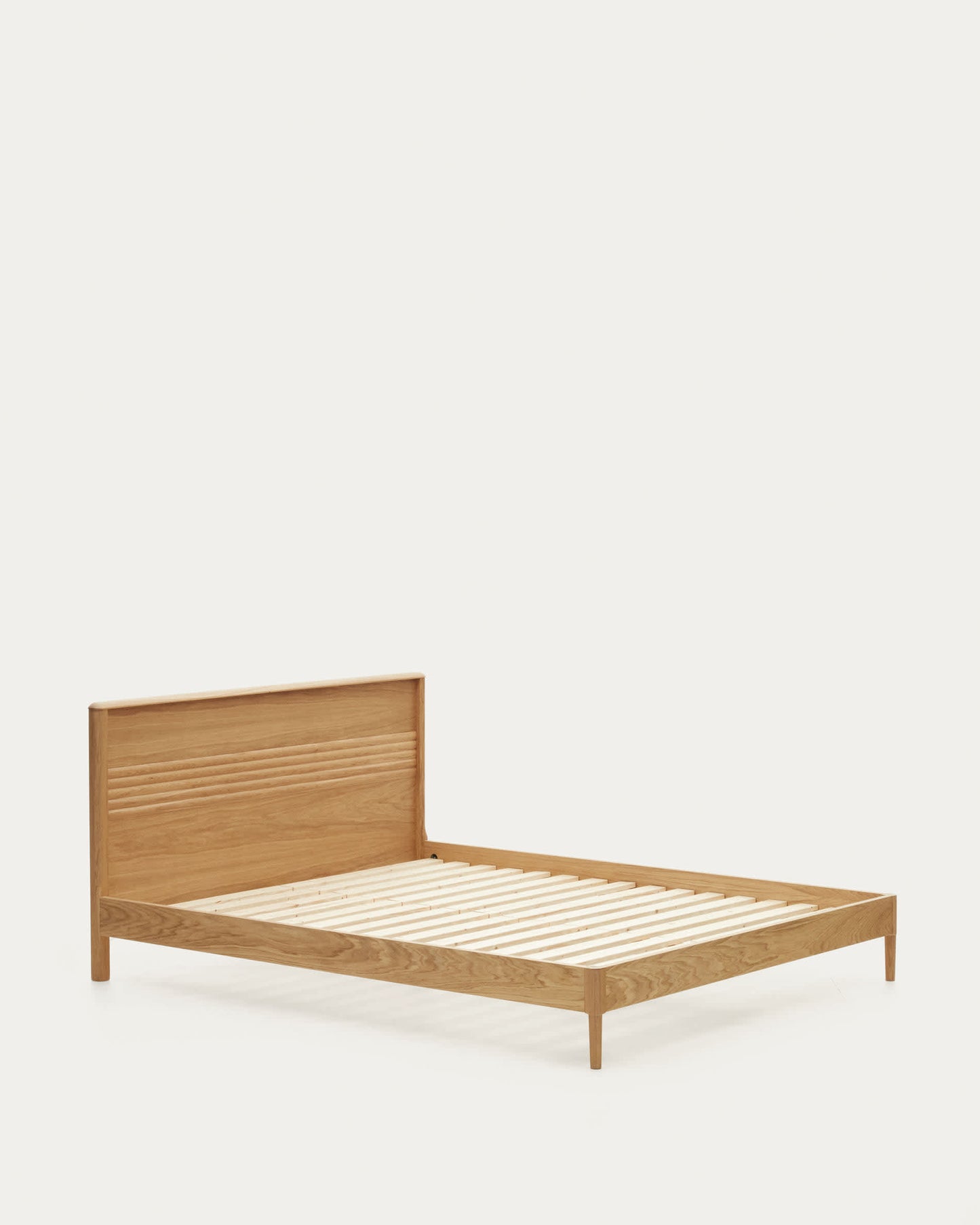 Letto Lenon in legno e rovere impiallacciato per materasso 180 x 200 cm FSC MIX Credit