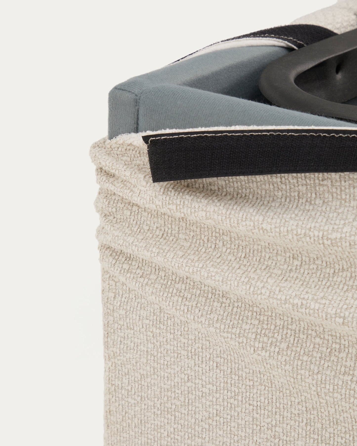 Letto contenitore sfoderabile Nelzi in ciniglia écru per materasso da 160 x 200 cm FSC 100%