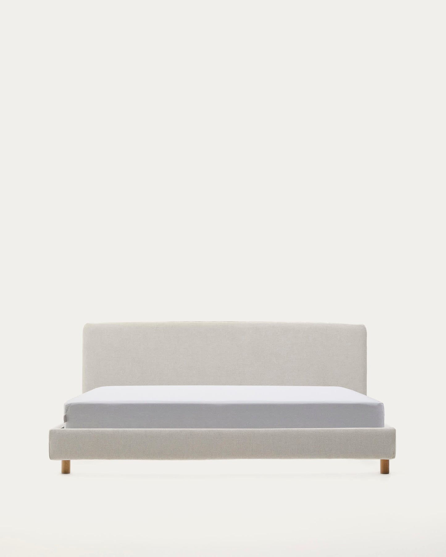 Letto sfoderabile Valma in ciniglia perla con piedi in legno massello di faggio per materasso 180 x 200 cm