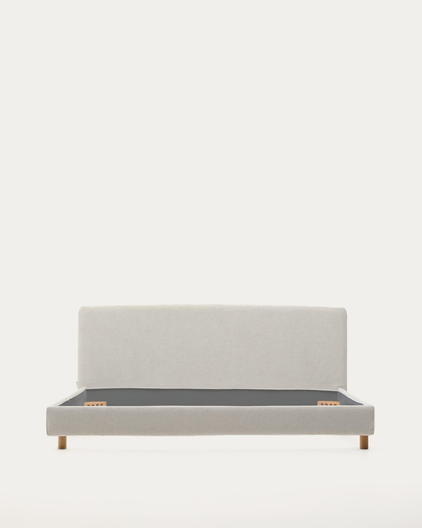 Letto sfoderabile Valma in ciniglia perla con piedi in legno massello di faggio per materasso 180 x 200 cm