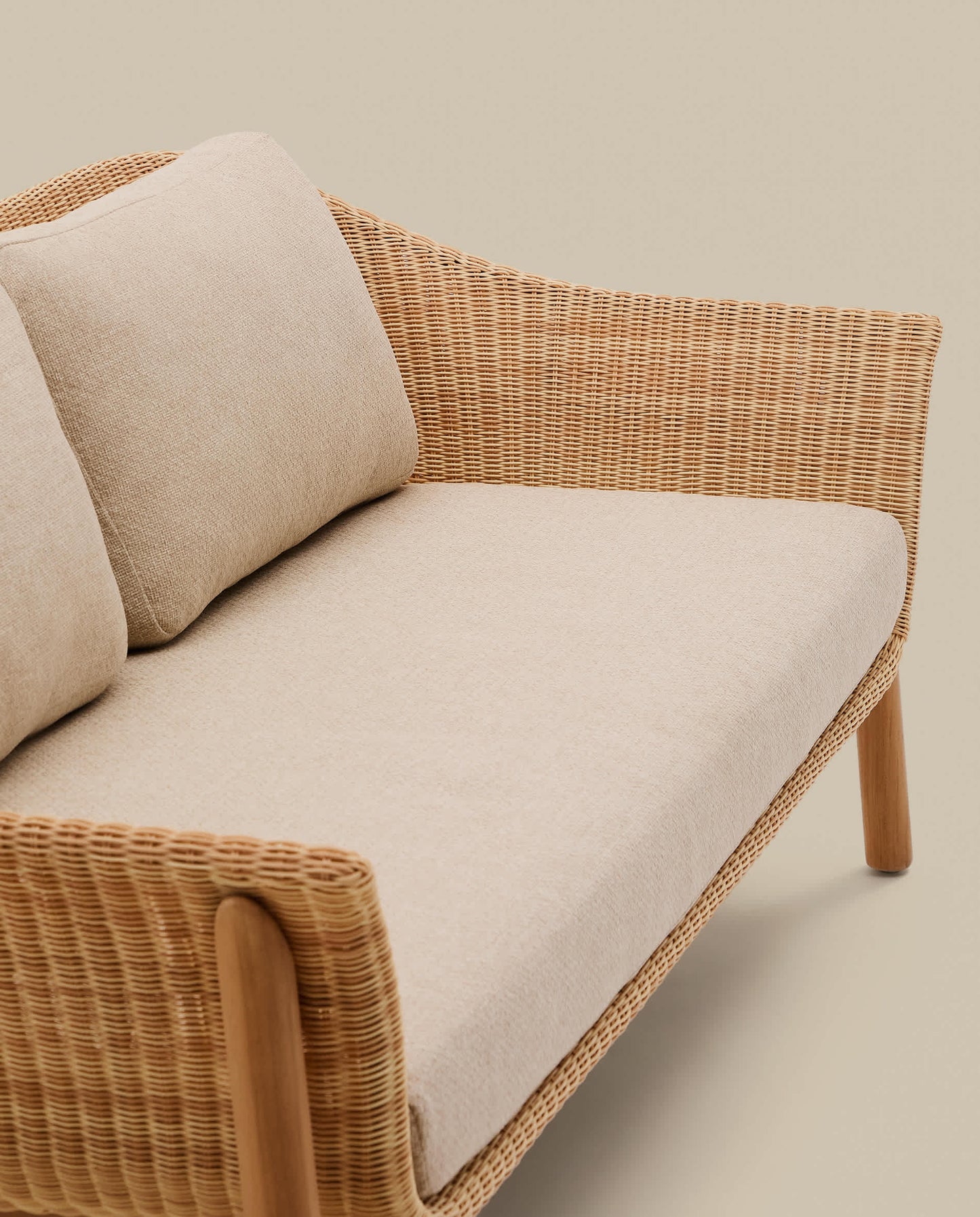 Divano 2 posti Galea in teak massello e rattan sintetico 170,5 cm FSC 100% FSC