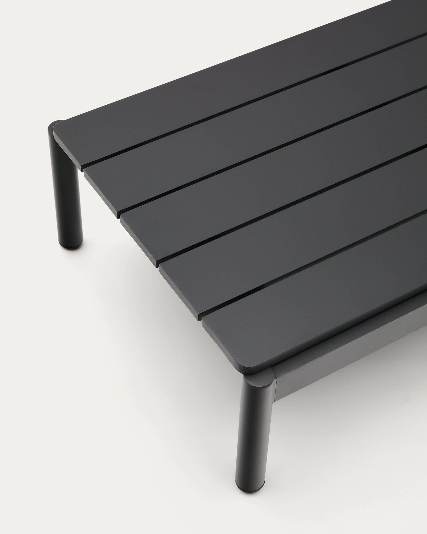Tavolino da centro Sorells in alluminio grigio 52,4 x 91 cm