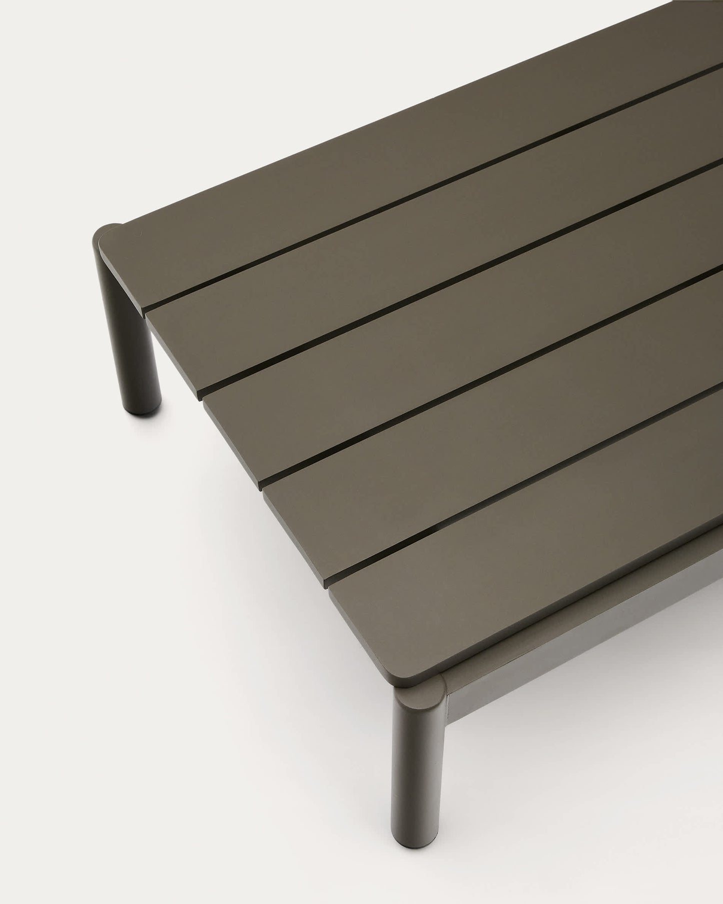 Tavolino da centro Sorells in alluminio verde 52,4 x 91 cm