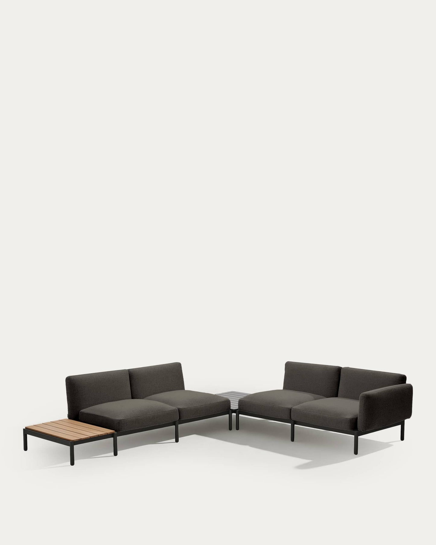 Divano angolare modulare da esterno Sorells 4 posti con rivestimento grigio e alluminio grigio tavolo in teak 353 x 316,5 cm FSC 100%