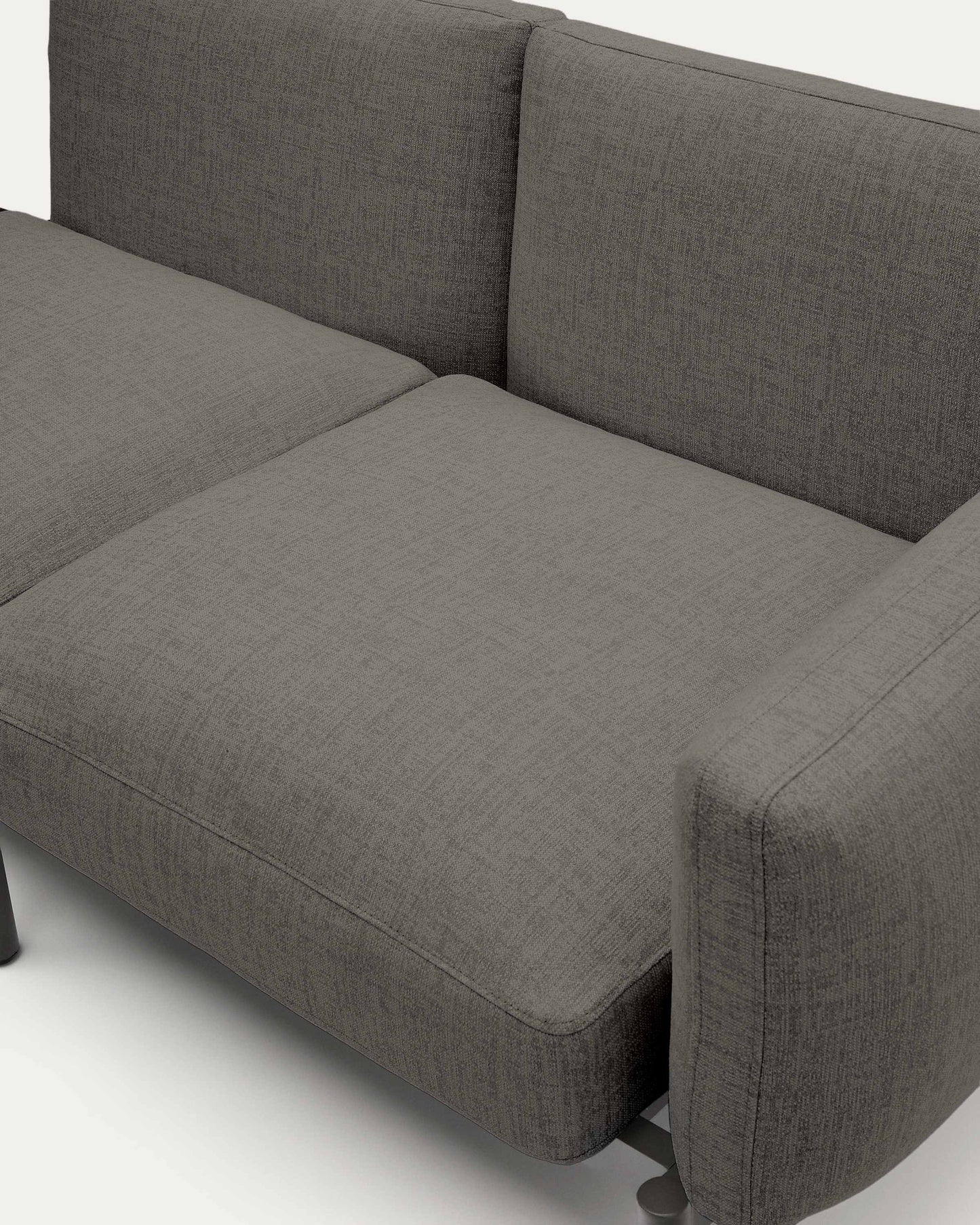 Divano modulare da esterno Sorells 3 posti con rivestimento grigio e alluminio grigio con tavolo in teak 341 x 113 cm FSC 100%
