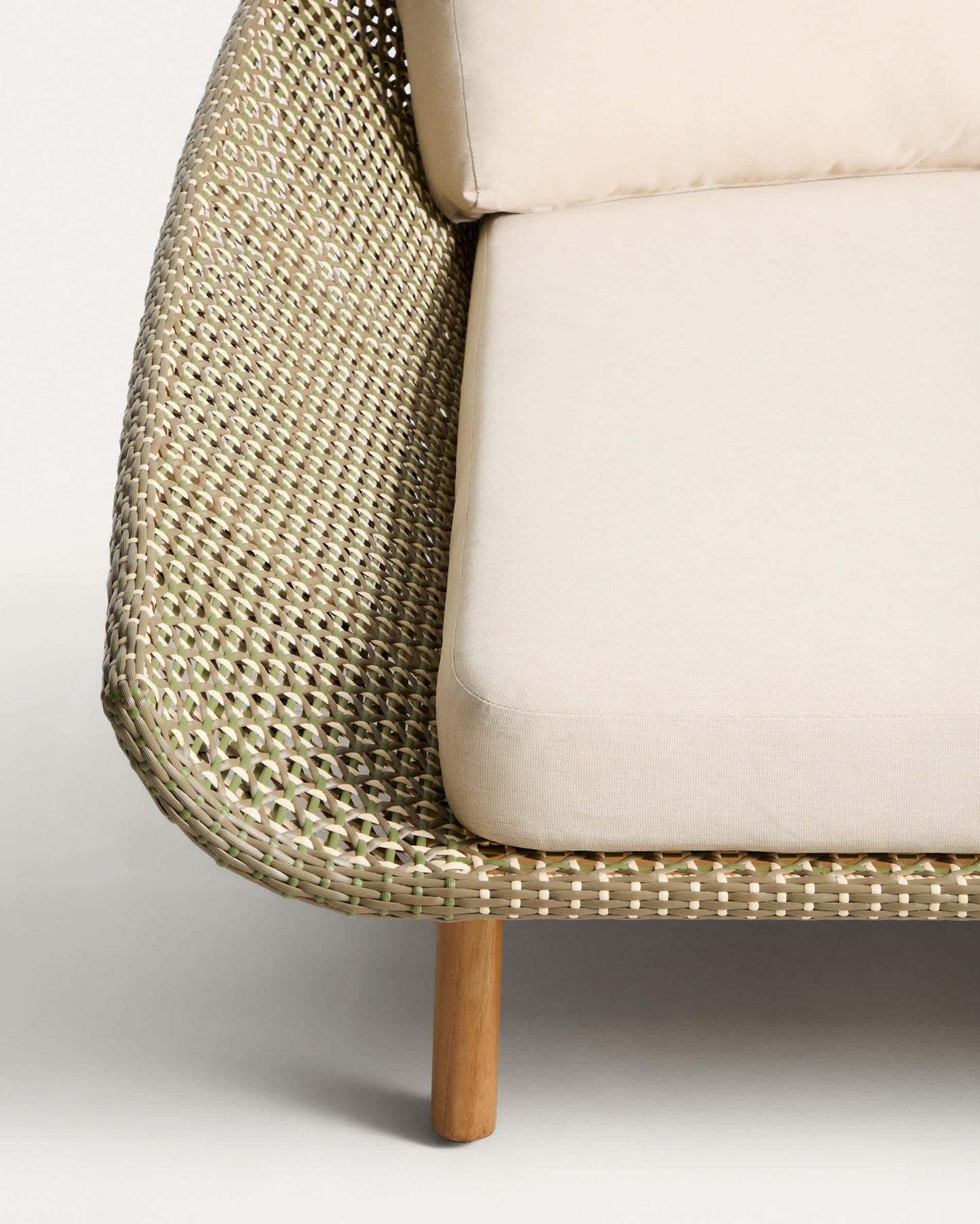 Lettino doppio Olbia in rattan sintetico e legno massiccio 100% teak FSC