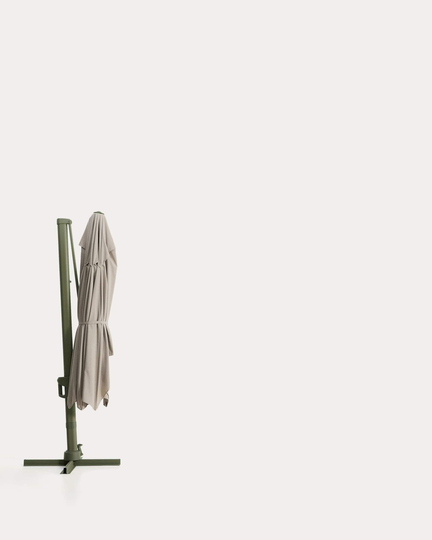 Ombrellone eccentrico Noli beige con struttura in alluminio verde 300 x 420 cm