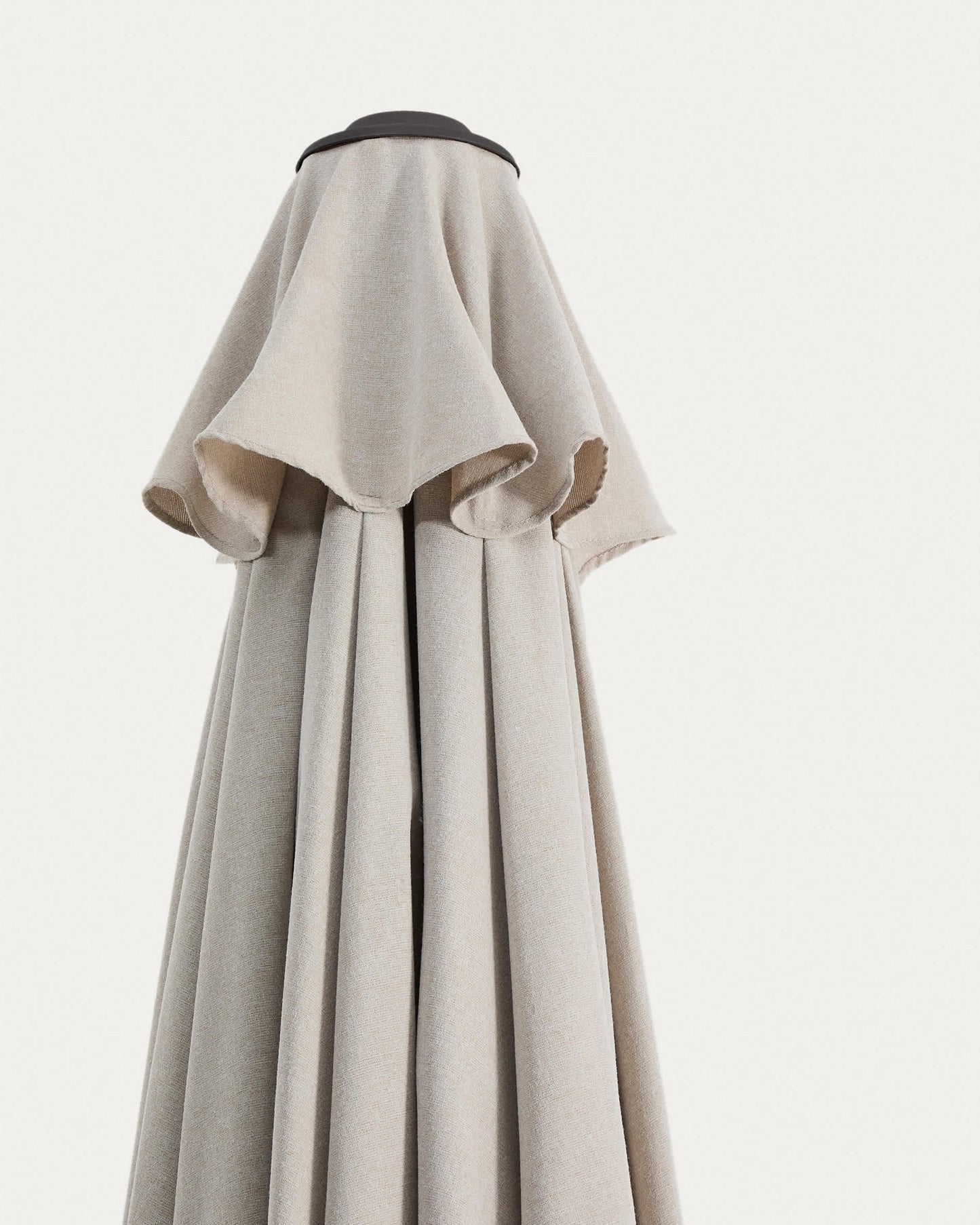 Ombrellone con palo centrale Milna beige con struttura in acciaio grafite Ø 300 cm