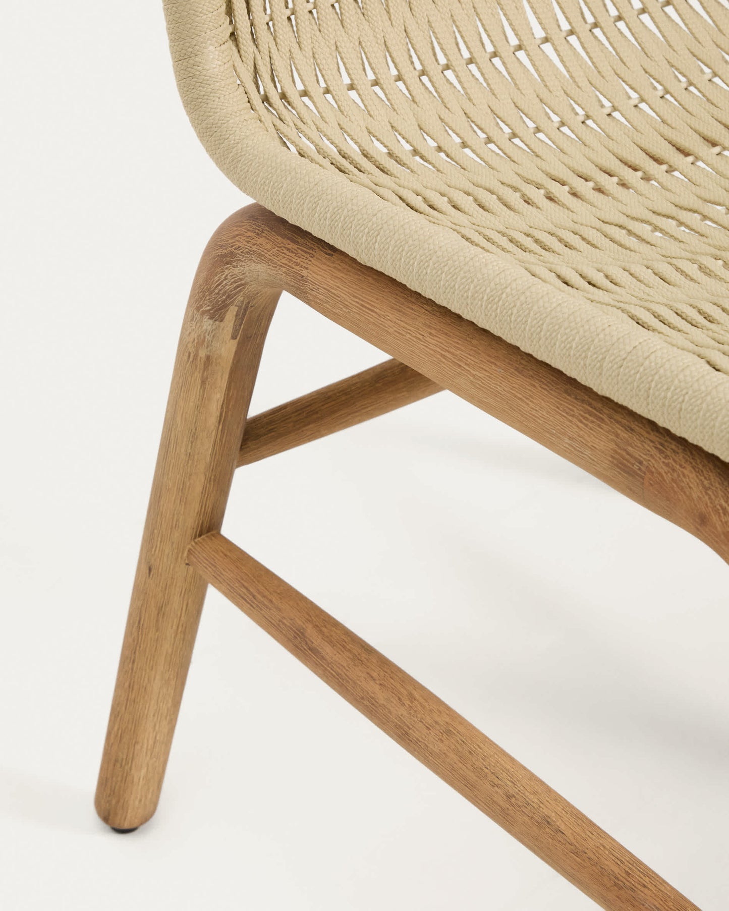 Sedia Alipa in legno massiccio di acacia e corda ecru