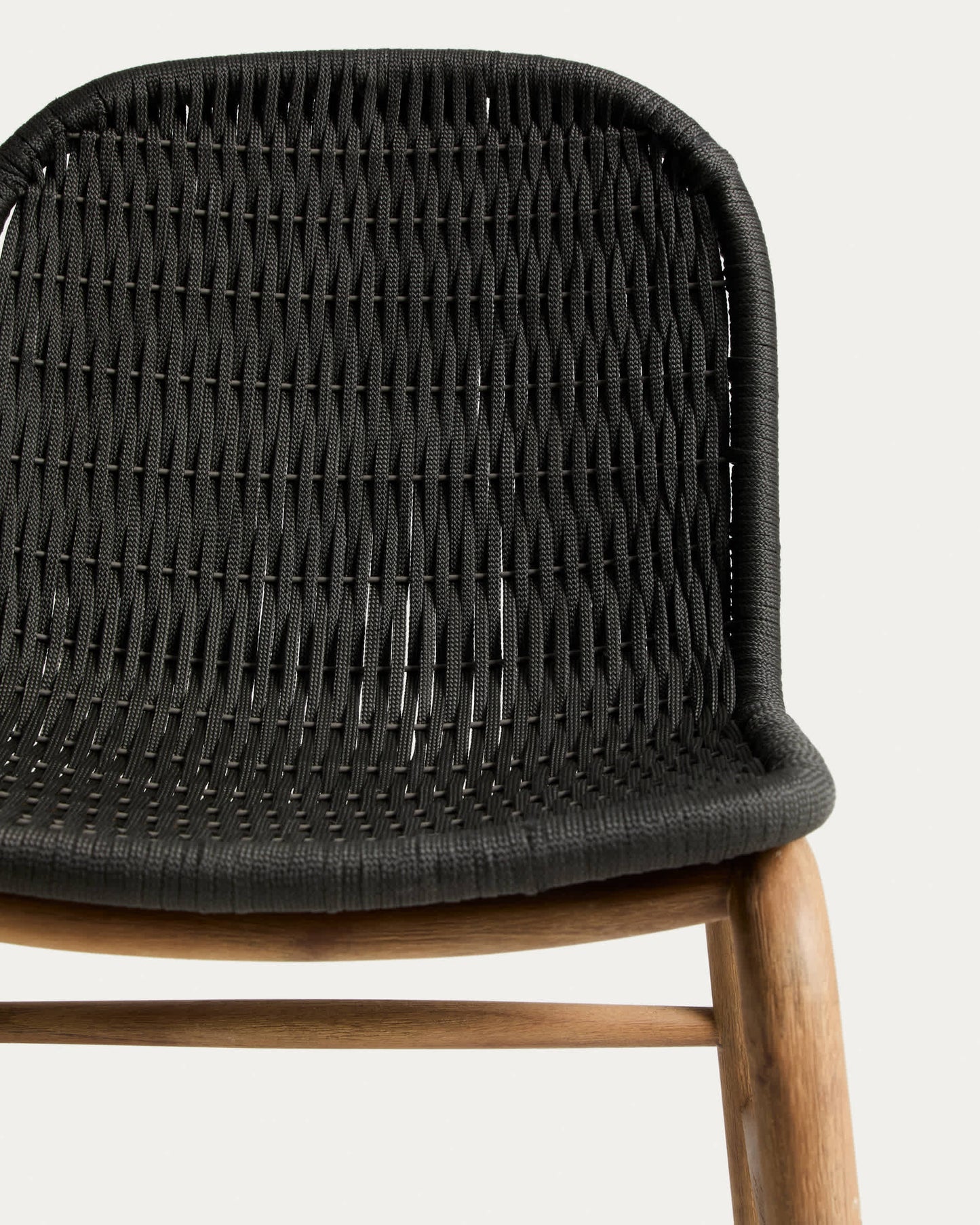 Sedia Alipa in legno massiccio di acacia e corda grigio scuro
