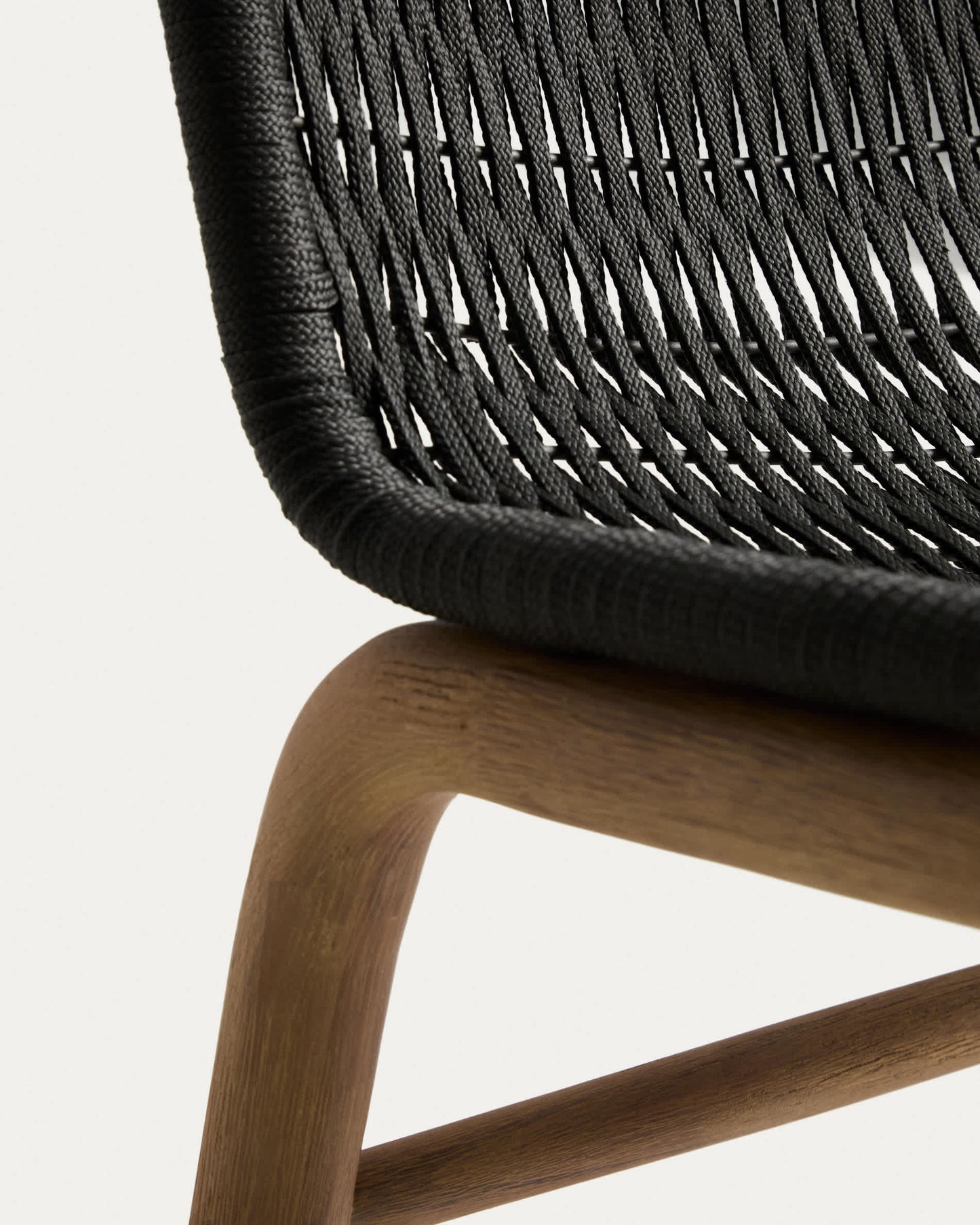 Sedia Alipa in legno massiccio di acacia e corda grigio scuro