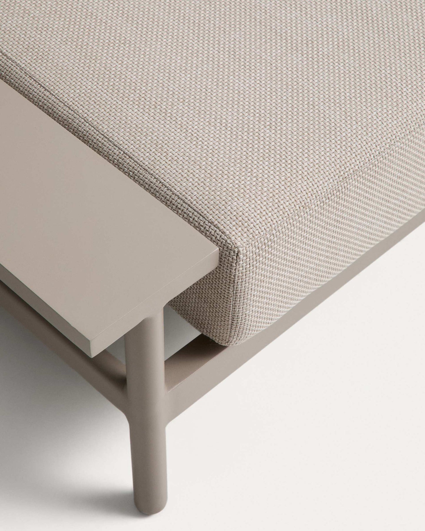 Divano Vathi a 3 posti in alluminio con chaise longue sinistra tortora 250 x 159 cm