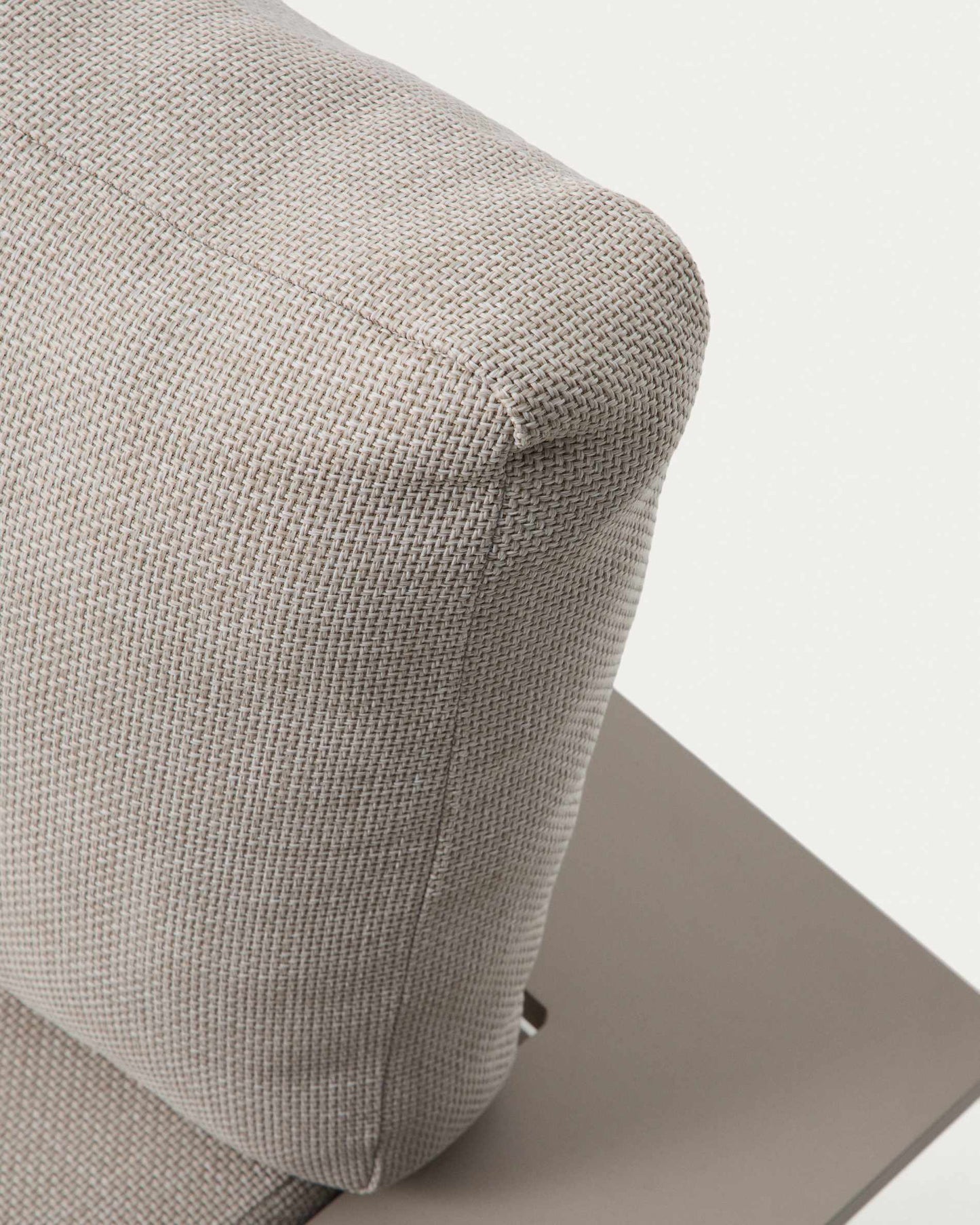 Divano Vathi a 3 posti in alluminio con chaise longue destra tortora 250 x 159 cm
