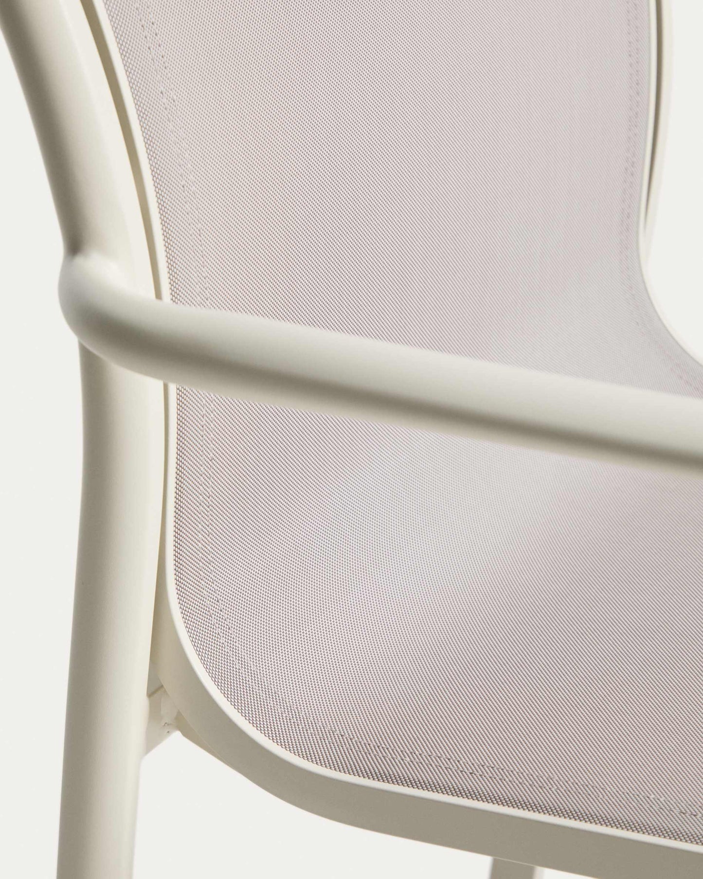 Sedia impilabile da esterno Luri in alluminio écru e texteline beige