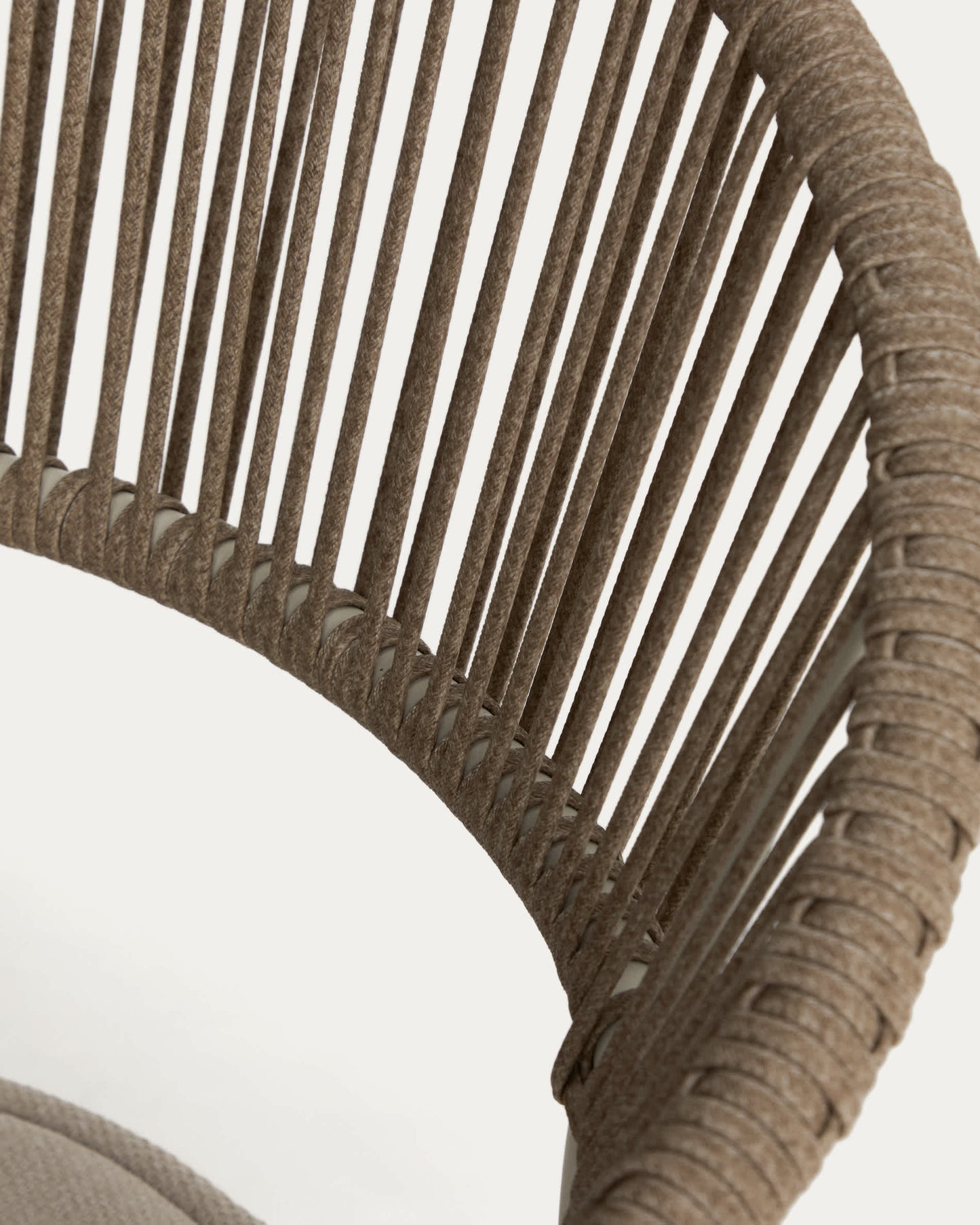 Sedia impilabile da esterno Alimia in alluminio écru con corda sintetica beige